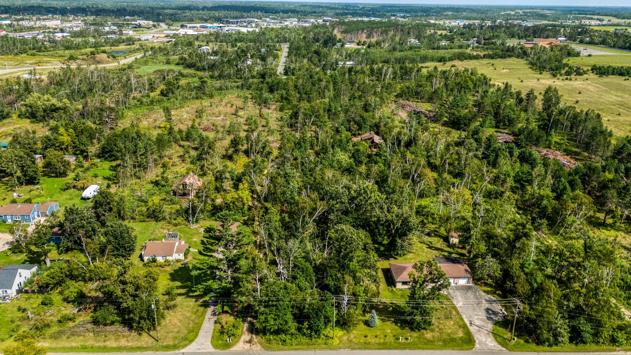 1979 single family home for sale at 1902 Lakeview Drive SW in Bemidji, MN — 2 bed, 2 bath (photo 8 of 58)