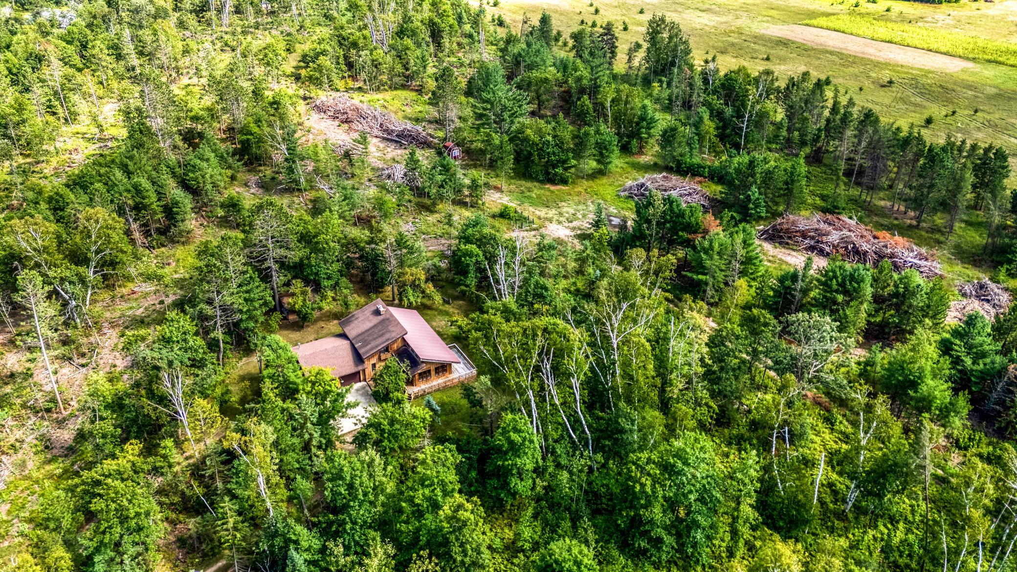 1979 single family home for sale at 1902 Lakeview Drive SW in Bemidji, MN — 2 bed, 2 bath (photo 9 of 58)