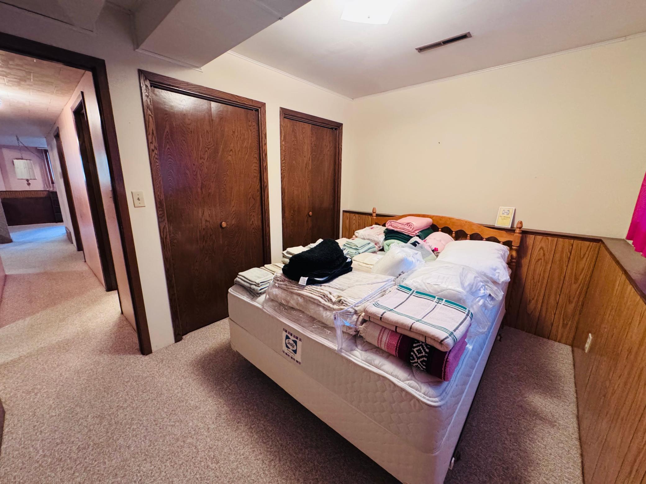 1975 single family home for sale at 14045 190th Avenue NE in Thief River Falls, MN — 4 bed, 2 bath (photo 40 of 51)