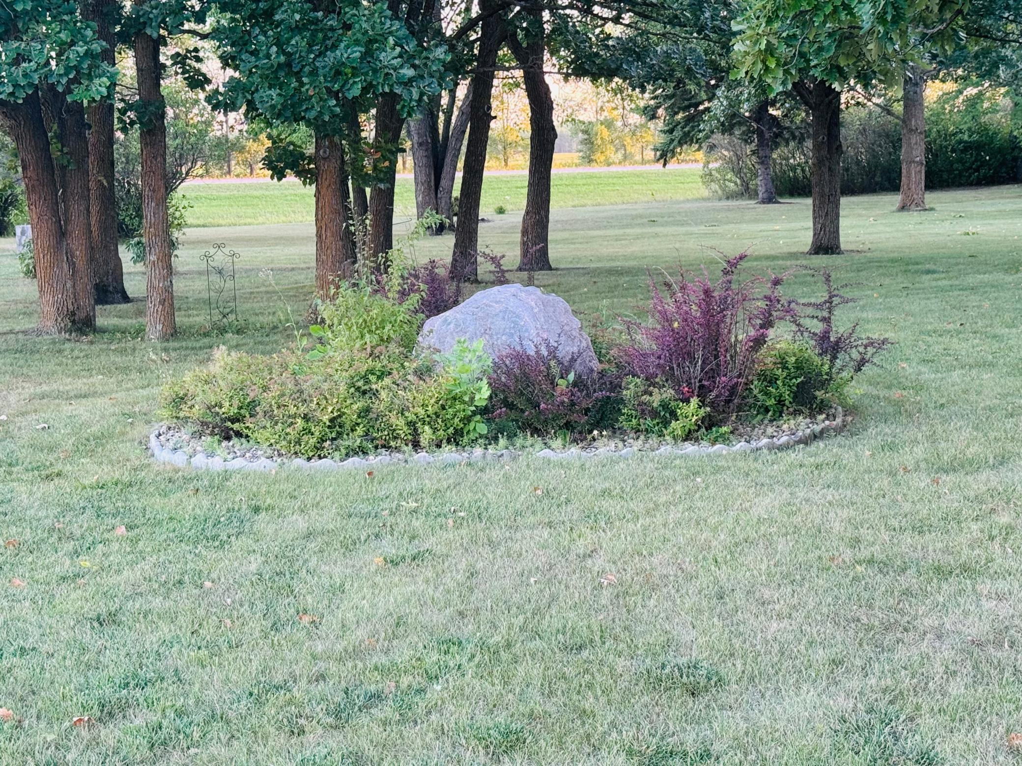 1975 single family home for sale at 14045 190th Avenue NE in Thief River Falls, MN — 4 bed, 2 bath (photo 47 of 51)