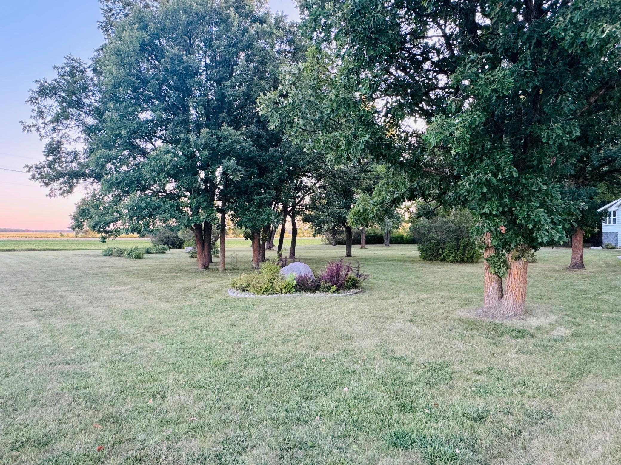 1975 single family home for sale at 14045 190th Avenue NE in Thief River Falls, MN — 4 bed, 2 bath (photo 48 of 51)