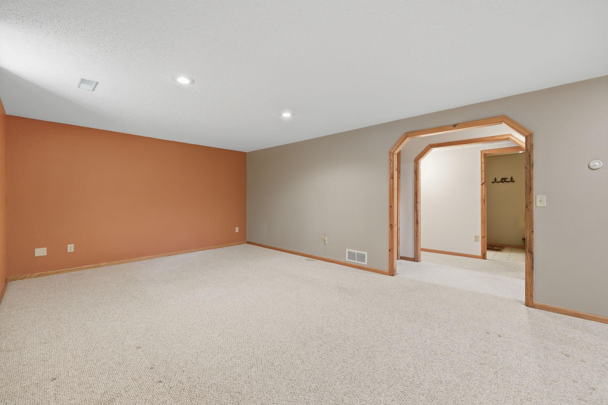 2001 single family home for sale at 2855 150th Avenue in Brainerd, MN — 3 bed, 3 bath (photo 14 of 40)