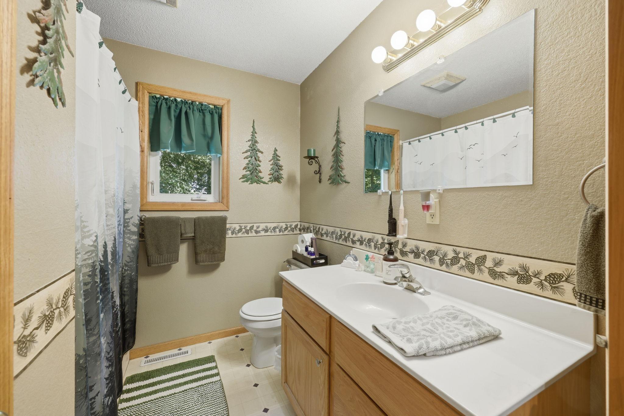 2001 single family home for sale at 2855 150th Avenue in Brainerd, MN — 3 bed, 3 bath (photo 20 of 40)