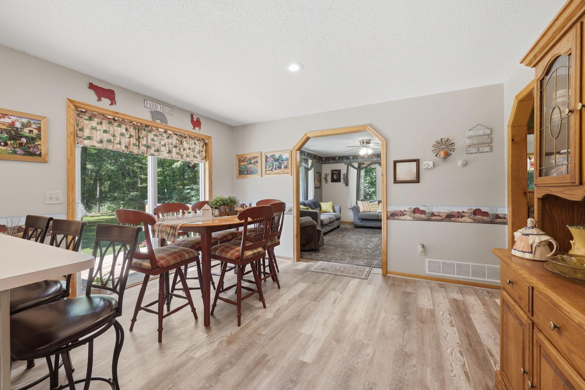 2001 single family home for sale at 2855 150th Avenue in Brainerd, MN — 3 bed, 3 bath (photo 6 of 40)