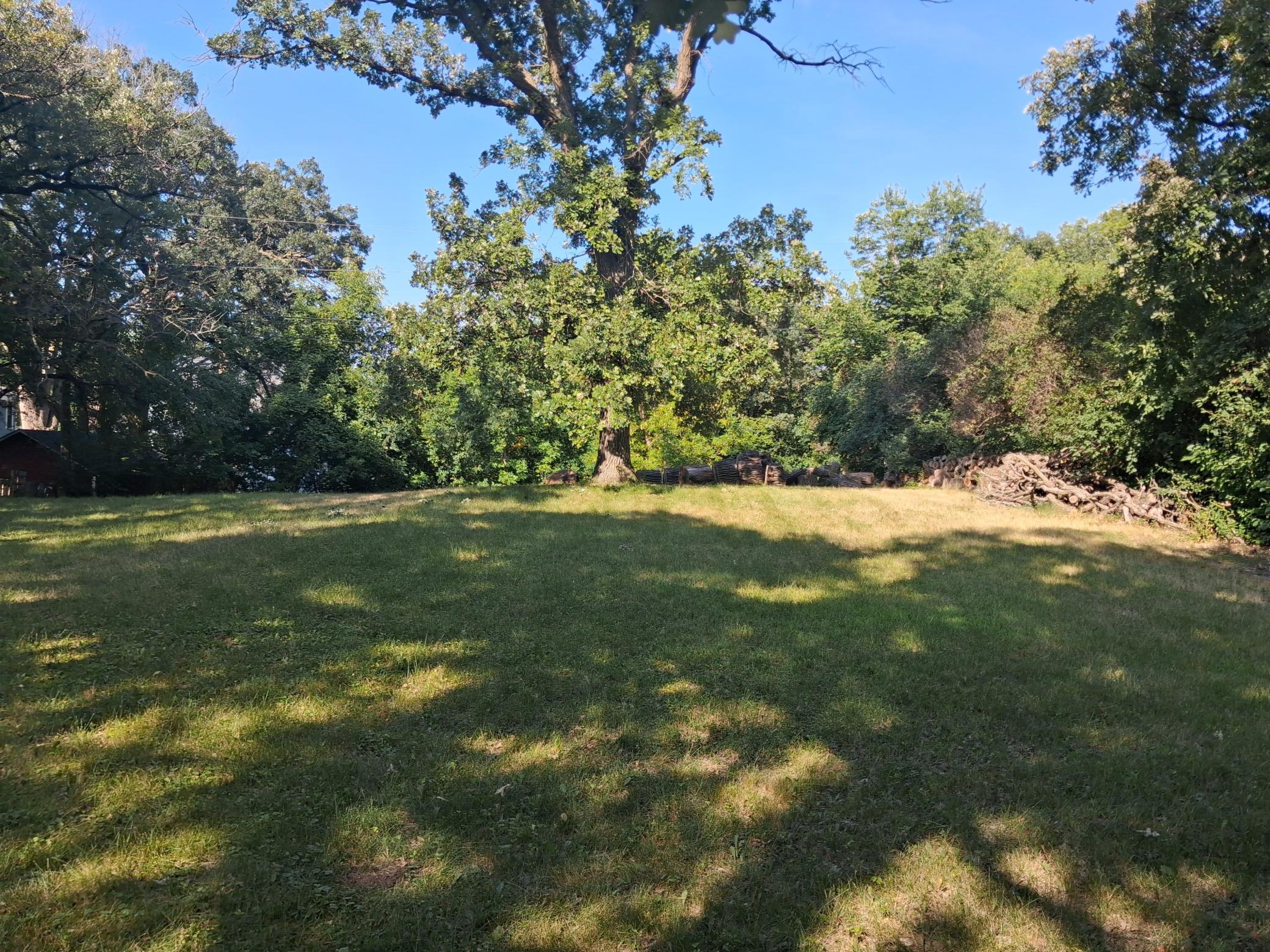 land for sale at 423 N Cleveland Avenue in Fergus Falls, MN (photo 2 of 3)