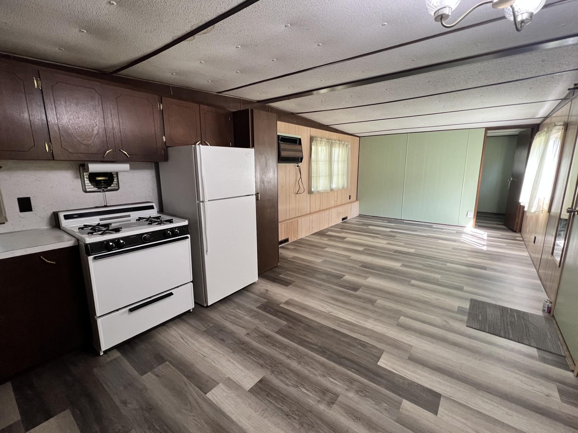 1967 single family home for sale at 3720 County Rd 40 NW, Unit 12 in Garfield, MN — 2 bed, 2 bath (photo 12 of 18)