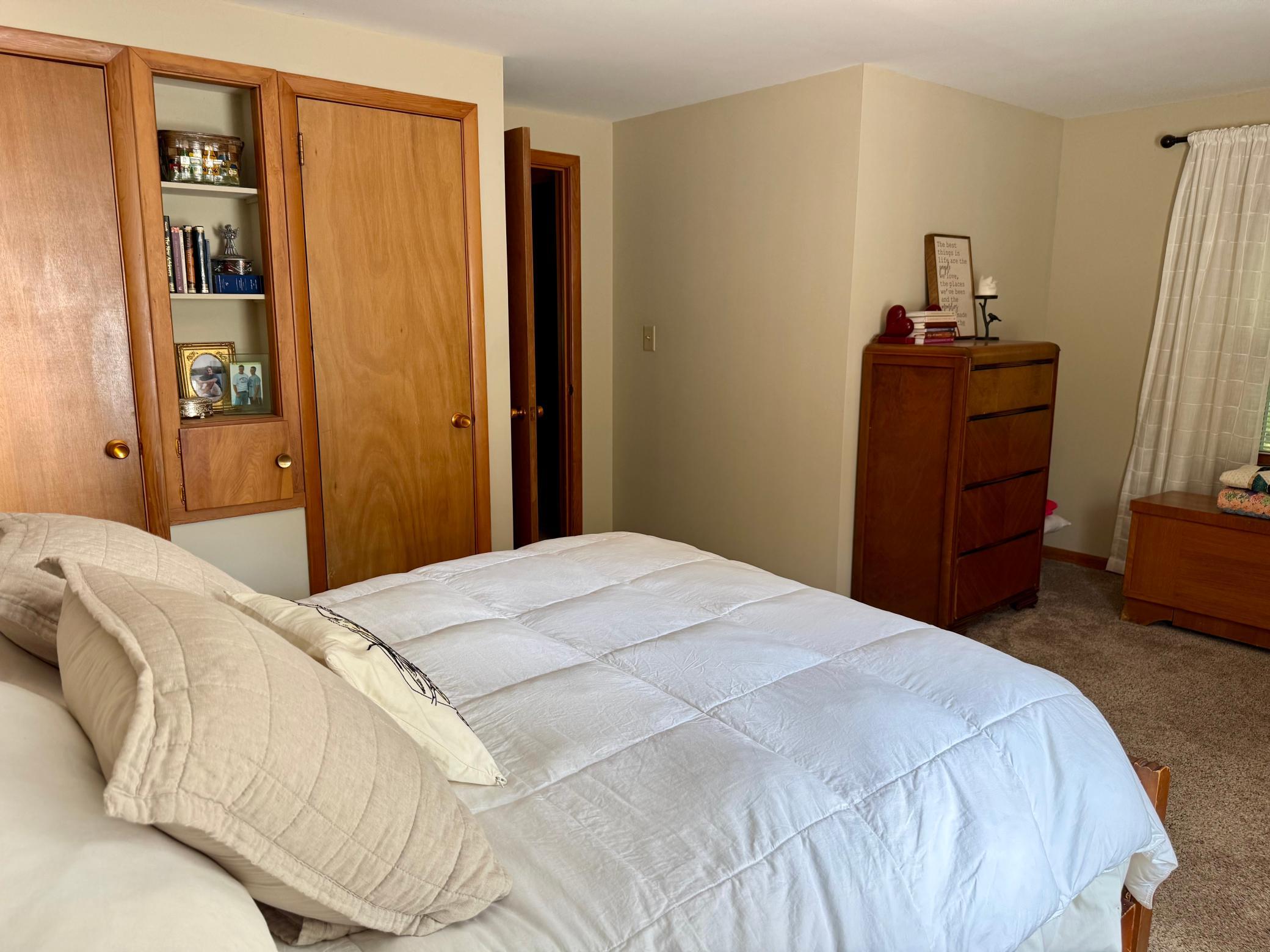 1960 single family home for sale at 1583 E Shore Drive in Detroit Lakes, MN — 4 bed, 2 bath (photo 24 of 41)