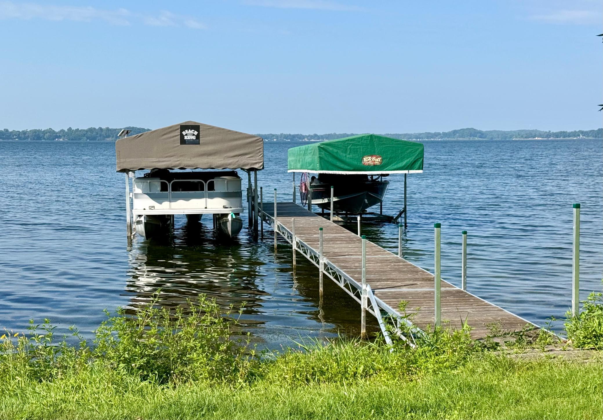 1960 single family home for sale at 1583 E Shore Drive in Detroit Lakes, MN — 4 bed, 2 bath (photo 30 of 41)