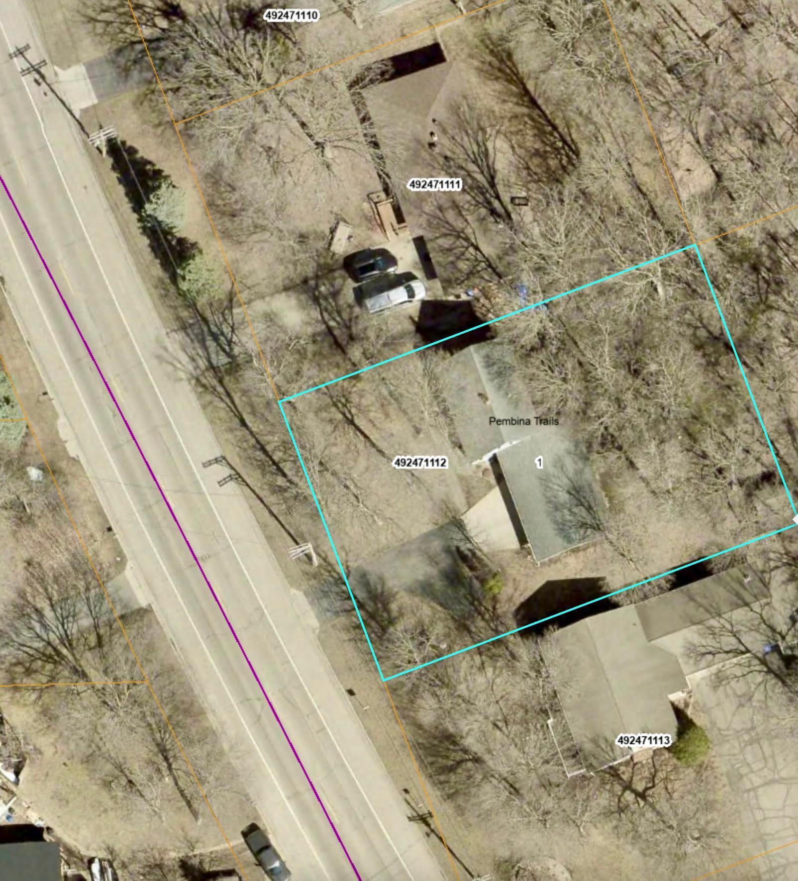 1960 single family home for sale at 1583 E Shore Drive in Detroit Lakes, MN — 4 bed, 2 bath (photo 37 of 41)