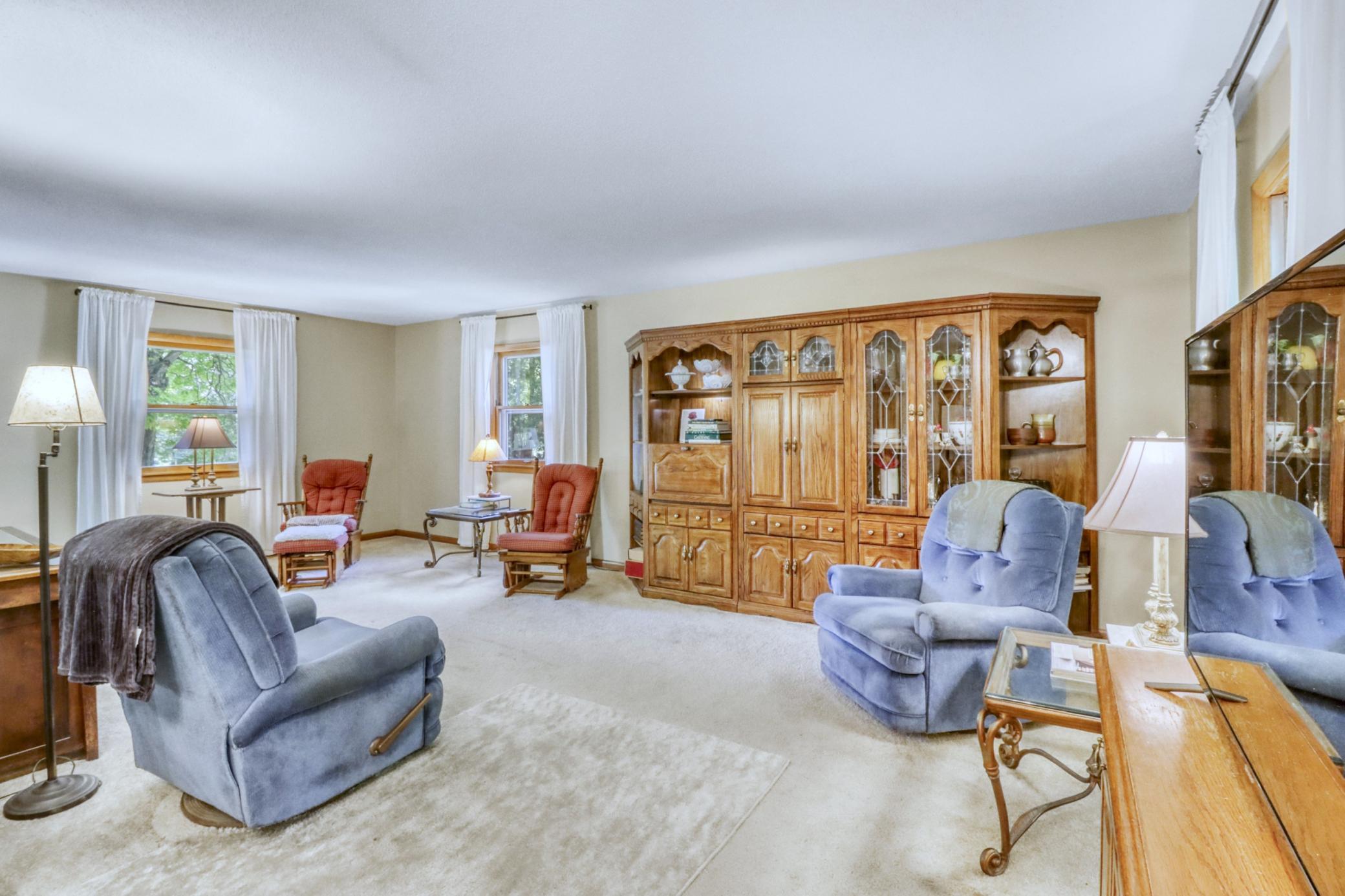 1960 single family home for sale at 1583 E Shore Drive in Detroit Lakes, MN — 4 bed, 2 bath (photo 37 of 68)