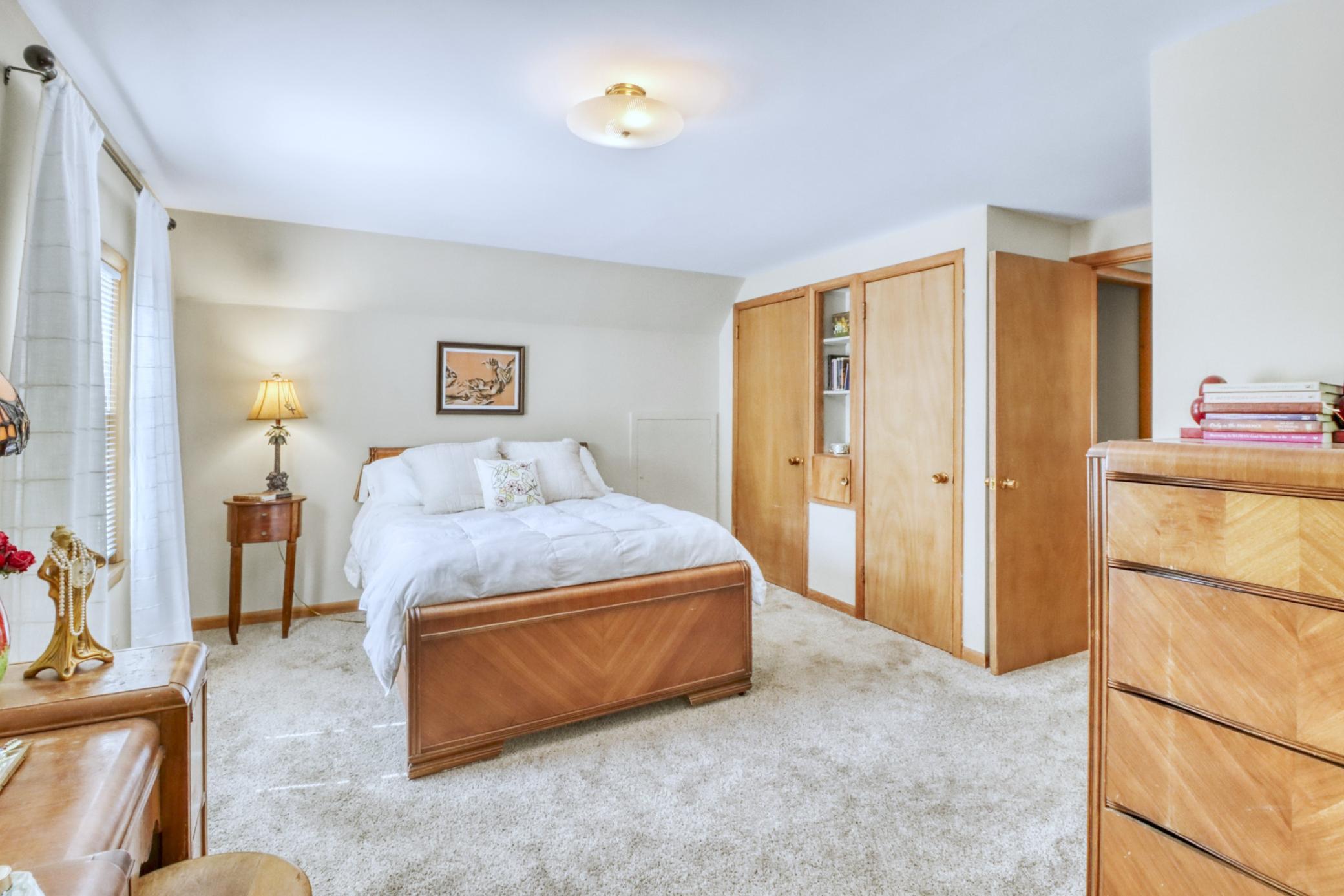 1960 single family home for sale at 1583 E Shore Drive in Detroit Lakes, MN — 4 bed, 2 bath (photo 51 of 68)