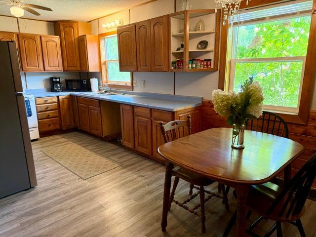 1969 single family home for sale at 915 NE 7th Avenue in Grand Rapids, MN — 4 bed, 2 bath (photo 9 of 32)