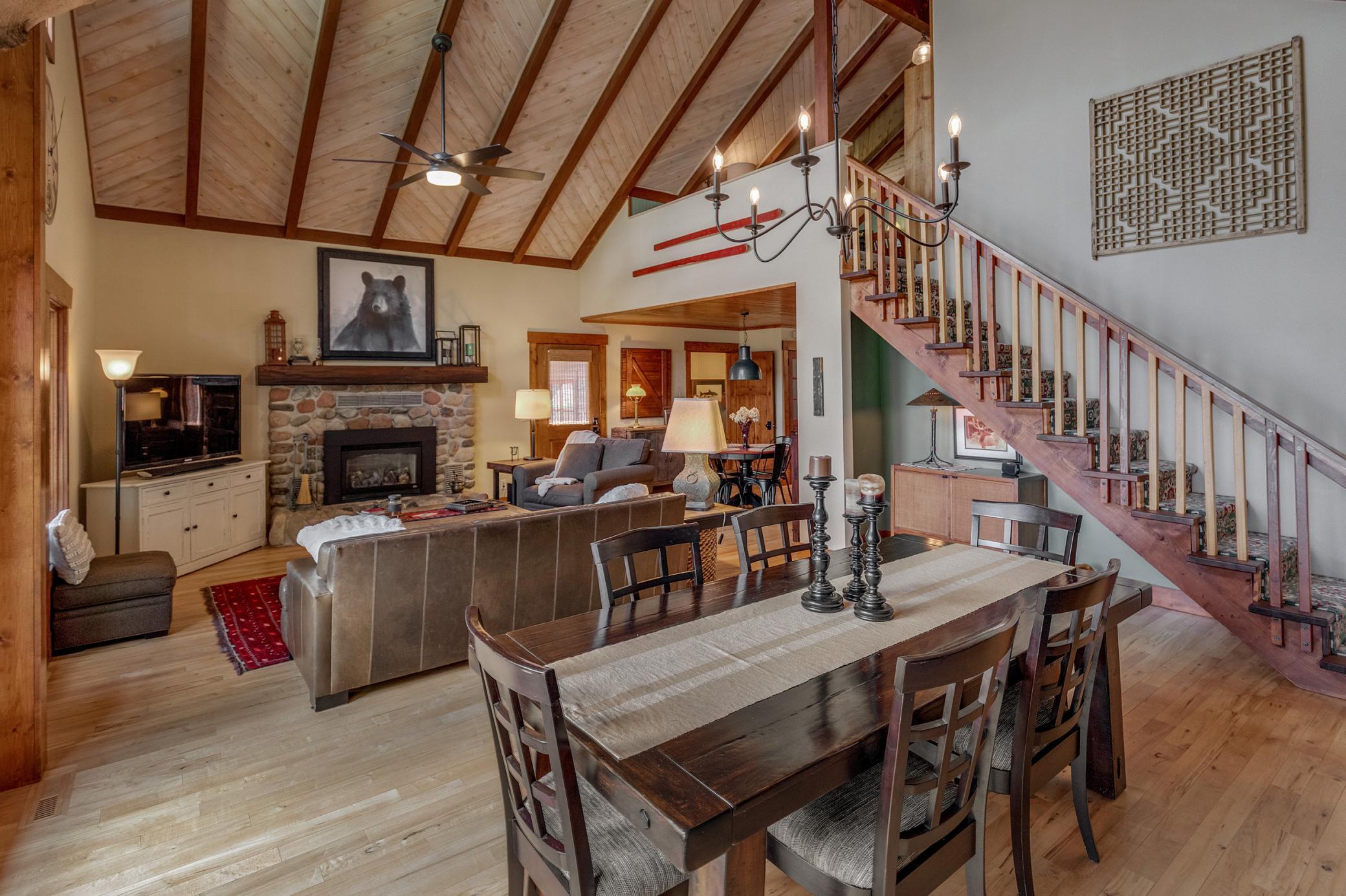 1985 single family home for sale at 29790 Lakeshore Drive in Pequot Lakes, MN — 4 bed, 3 bath (photo 16 of 47)