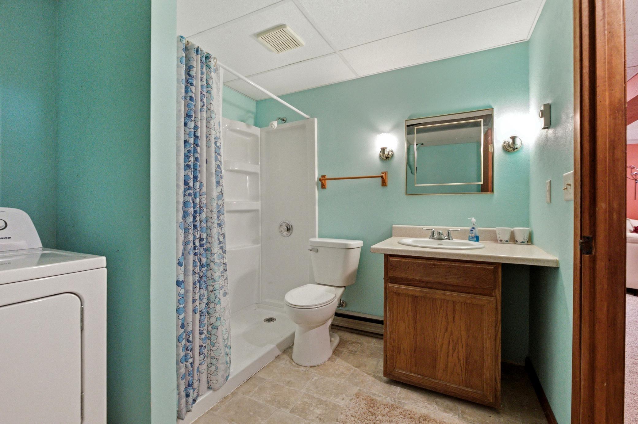 1984 single family home for sale at 3050 21st Street S in Fargo, ND — 4 bed, 2 bath (photo 30 of 34)
