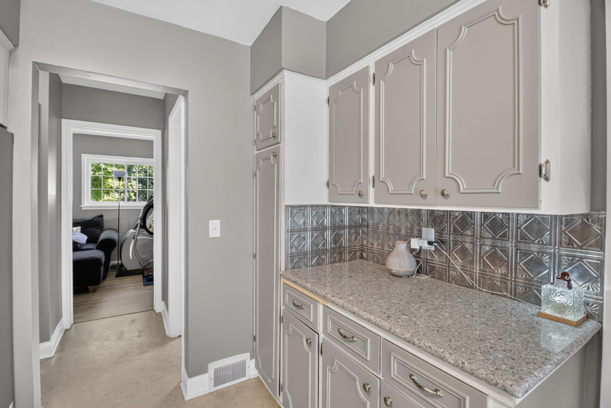 1956 single family home for sale at 716 E Mount Faith Avenue in Fergus Falls, MN — 4 bed, 3 bath (photo 13 of 48)