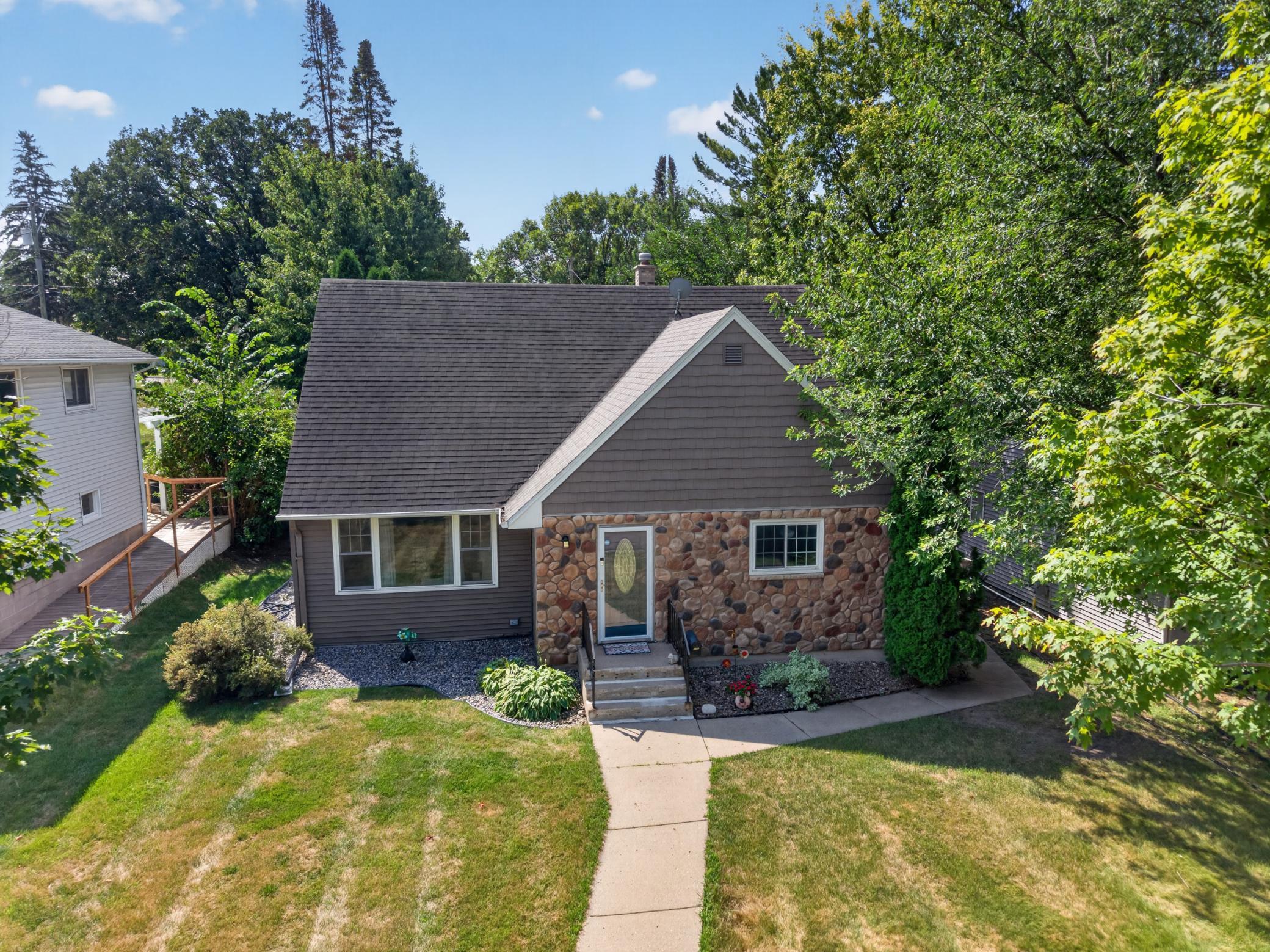 1956 single family home for sale at 716 E Mount Faith Avenue in Fergus Falls, MN — 4 bed, 3 bath (photo 40 of 48)