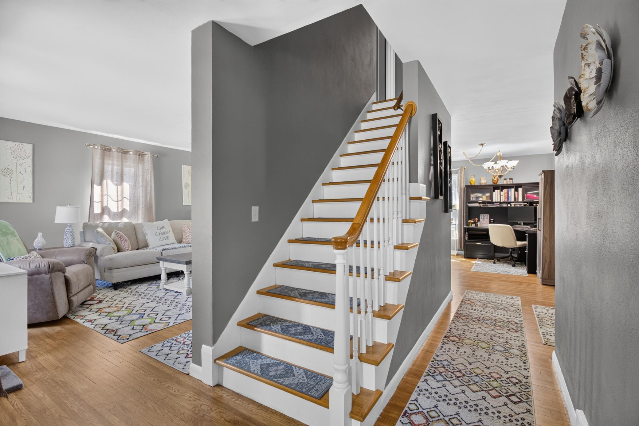 1956 single family home for sale at 716 E Mount Faith Avenue in Fergus Falls, MN — 4 bed, 3 bath (photo 5 of 48)