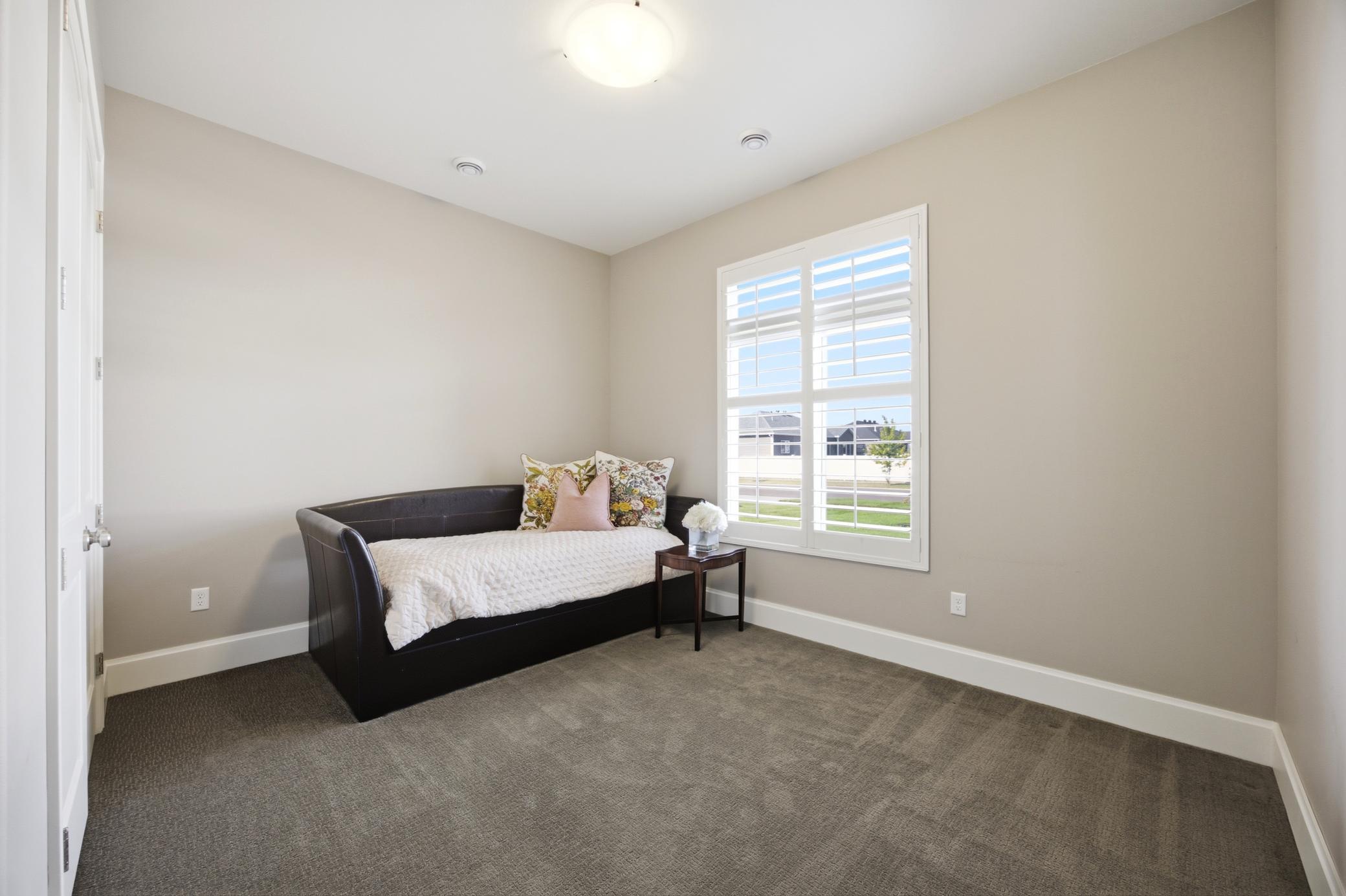 2018 single family home for sale at 7032 26th Street S in Fargo, ND — 3 bed, 2 bath (photo 26 of 46)