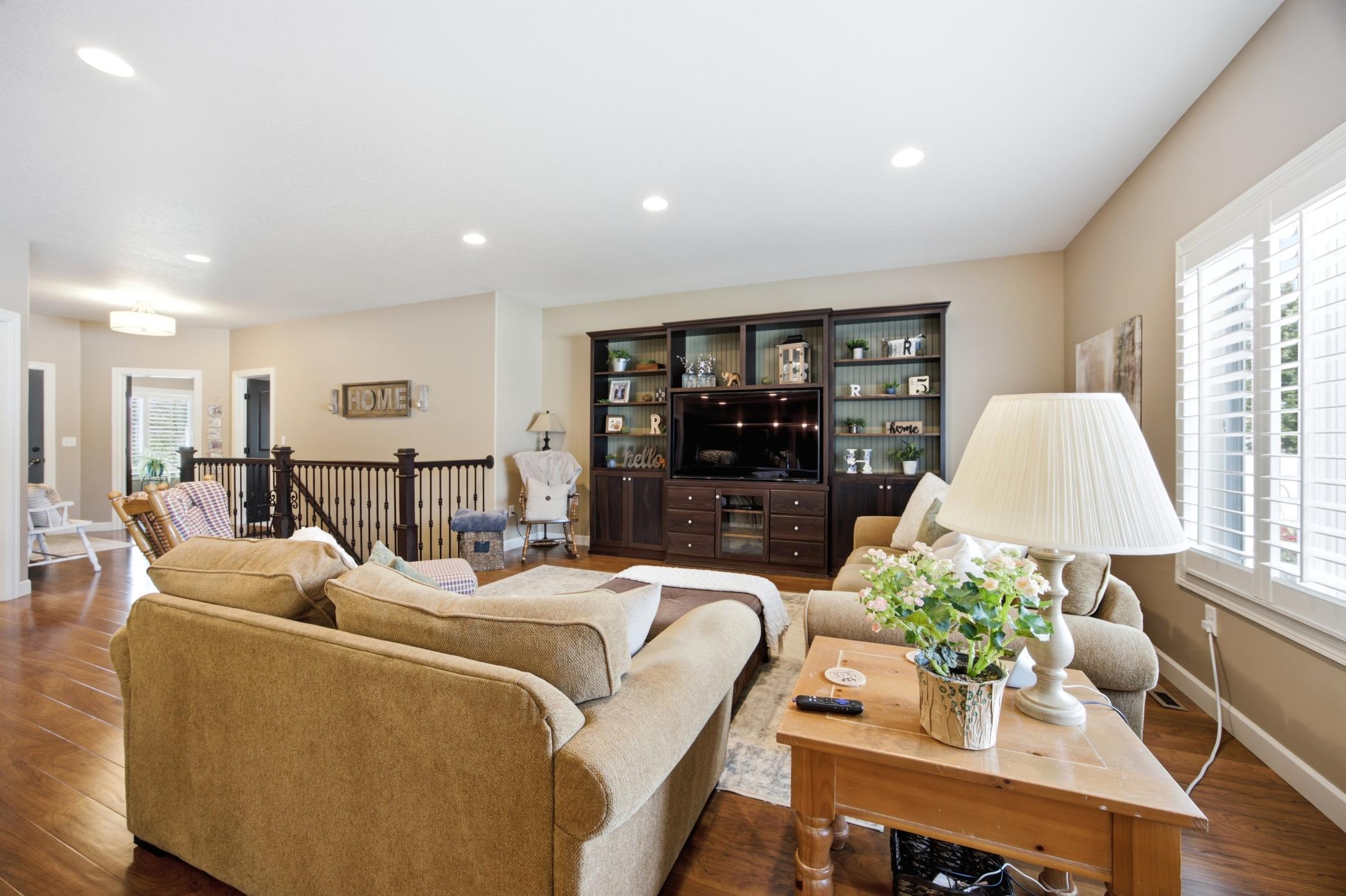 2013 single family home for sale at 6132 14th Street S in Fargo, ND — 6 bed, 3 bath (photo 14 of 66)