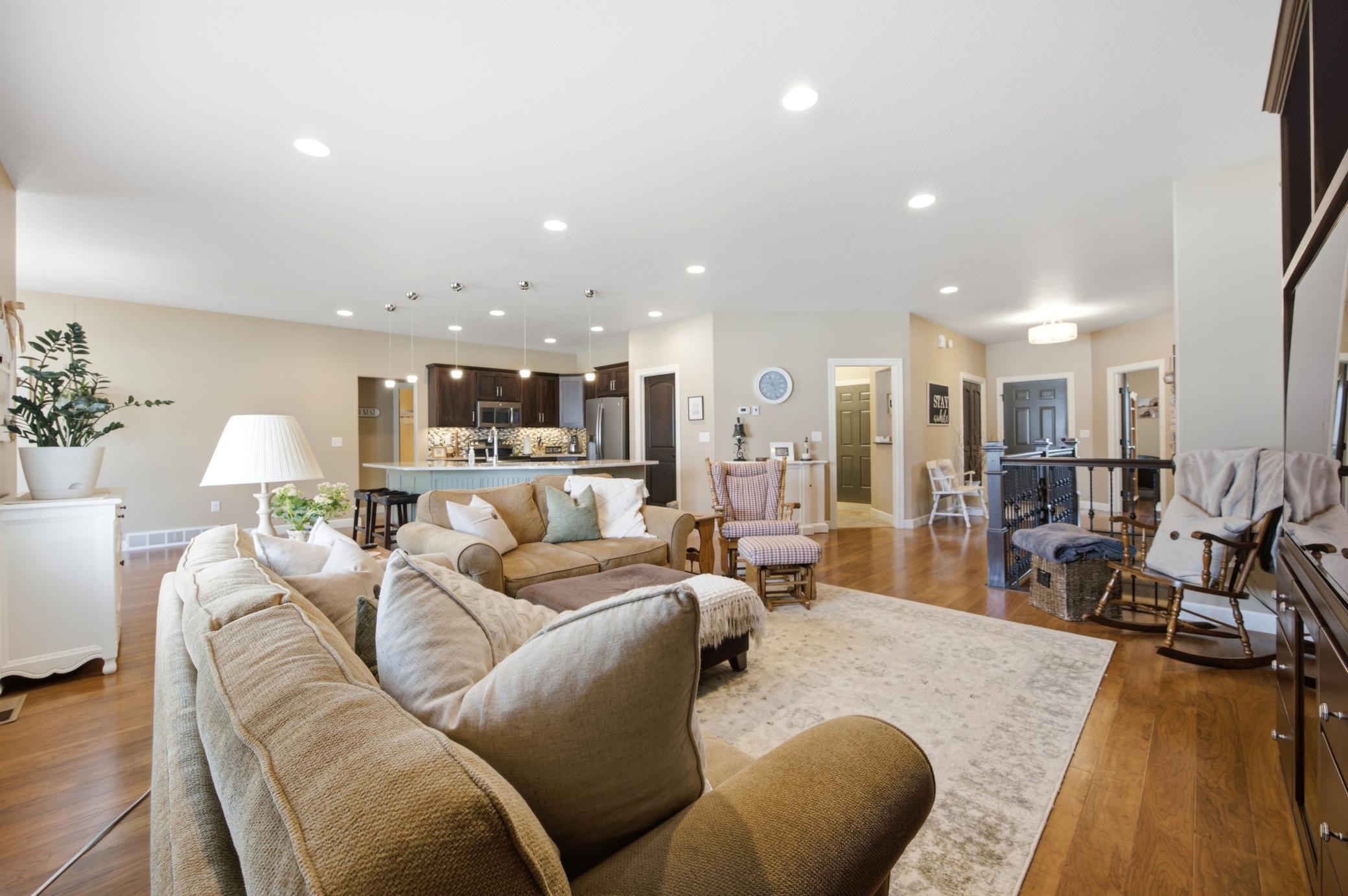 2013 single family home for sale at 6132 14th Street S in Fargo, ND — 6 bed, 3 bath (photo 15 of 66)