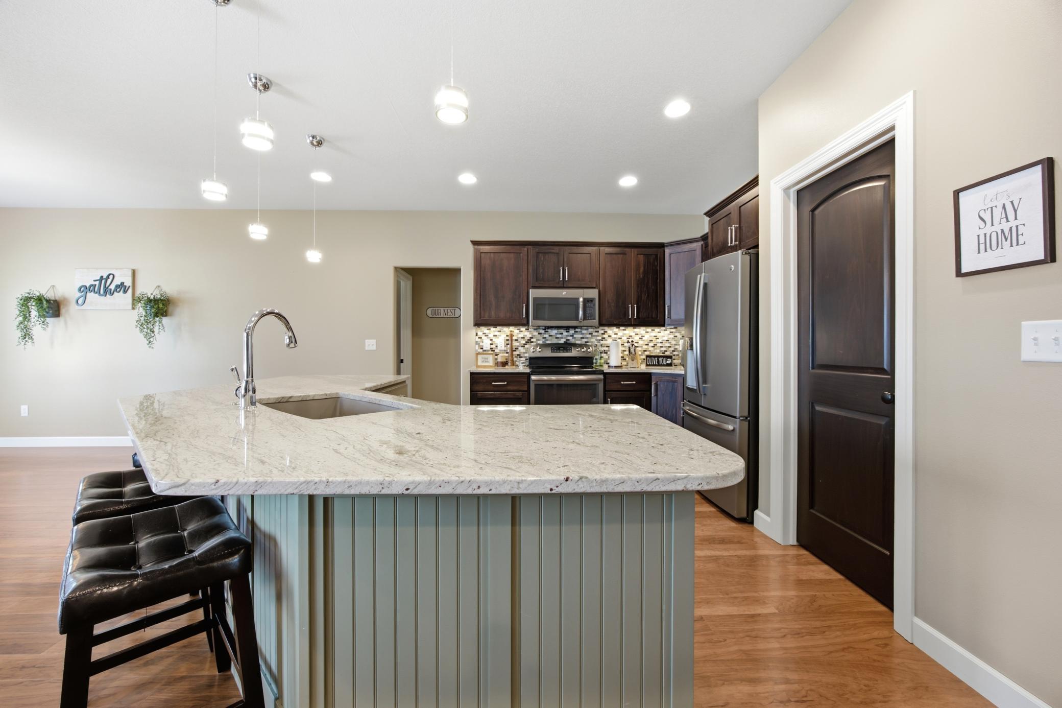 2013 single family home for sale at 6132 14th Street S in Fargo, ND — 6 bed, 3 bath (photo 16 of 66)