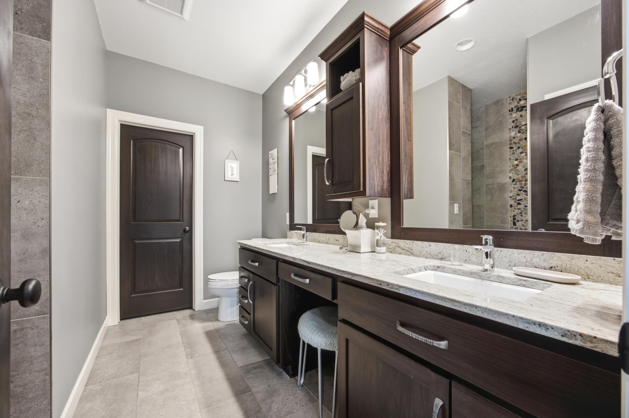 2013 single family home for sale at 6132 14th Street S in Fargo, ND — 6 bed, 3 bath (photo 30 of 66)
