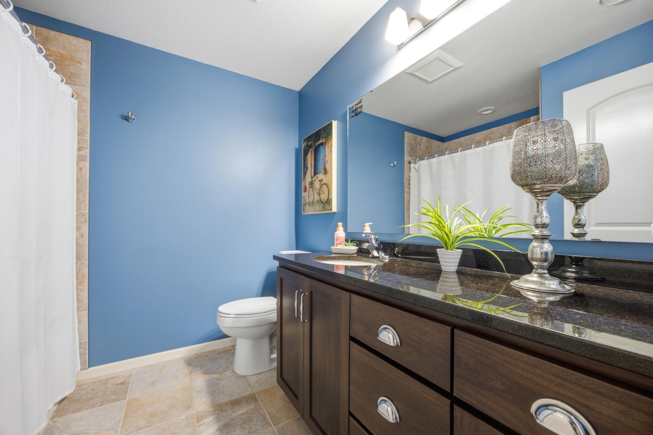 2013 single family home for sale at 6132 14th Street S in Fargo, ND — 6 bed, 3 bath (photo 18 of 35)