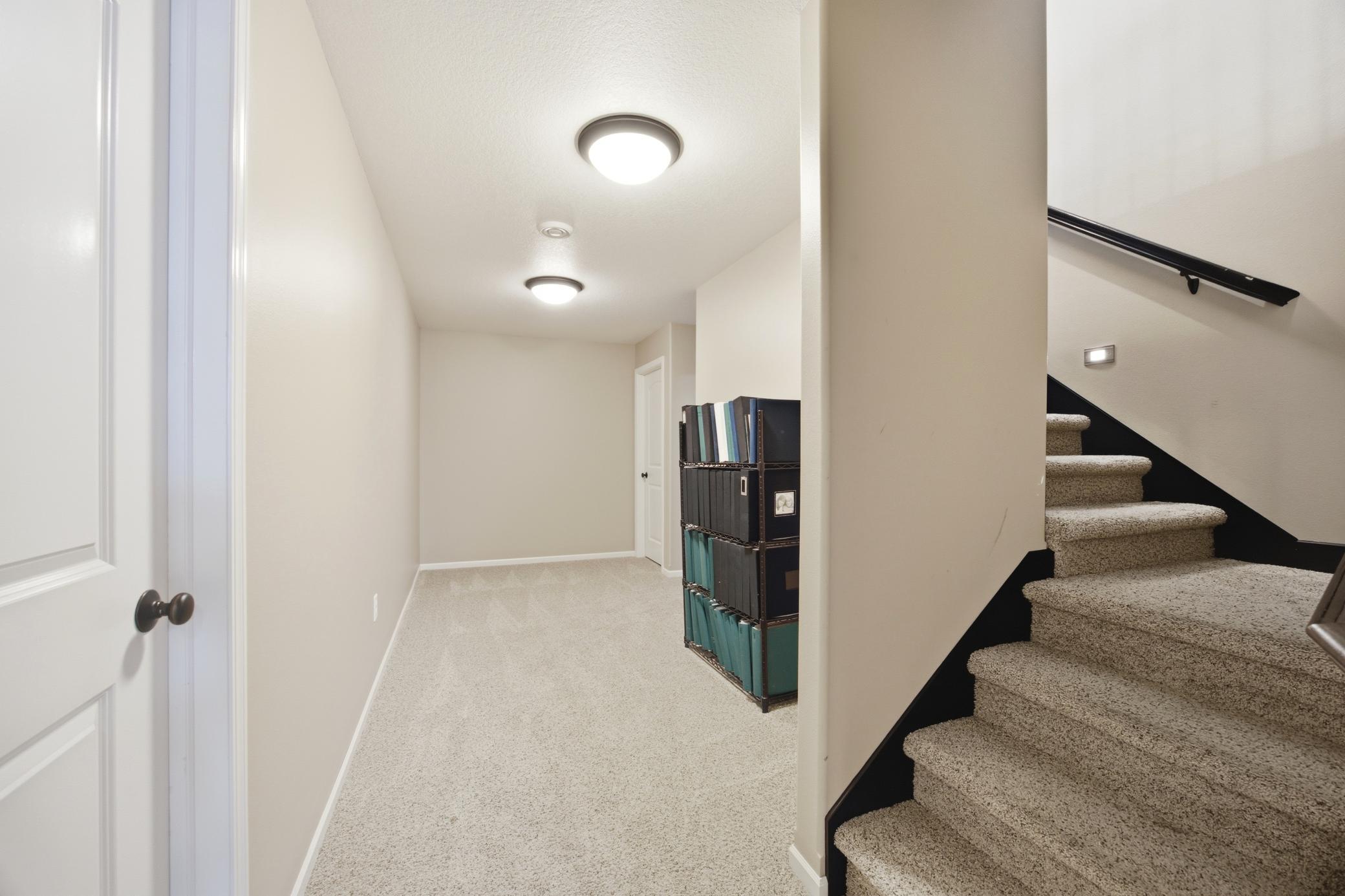 2013 single family home for sale at 6132 14th Street S in Fargo, ND — 6 bed, 3 bath (photo 20 of 35)