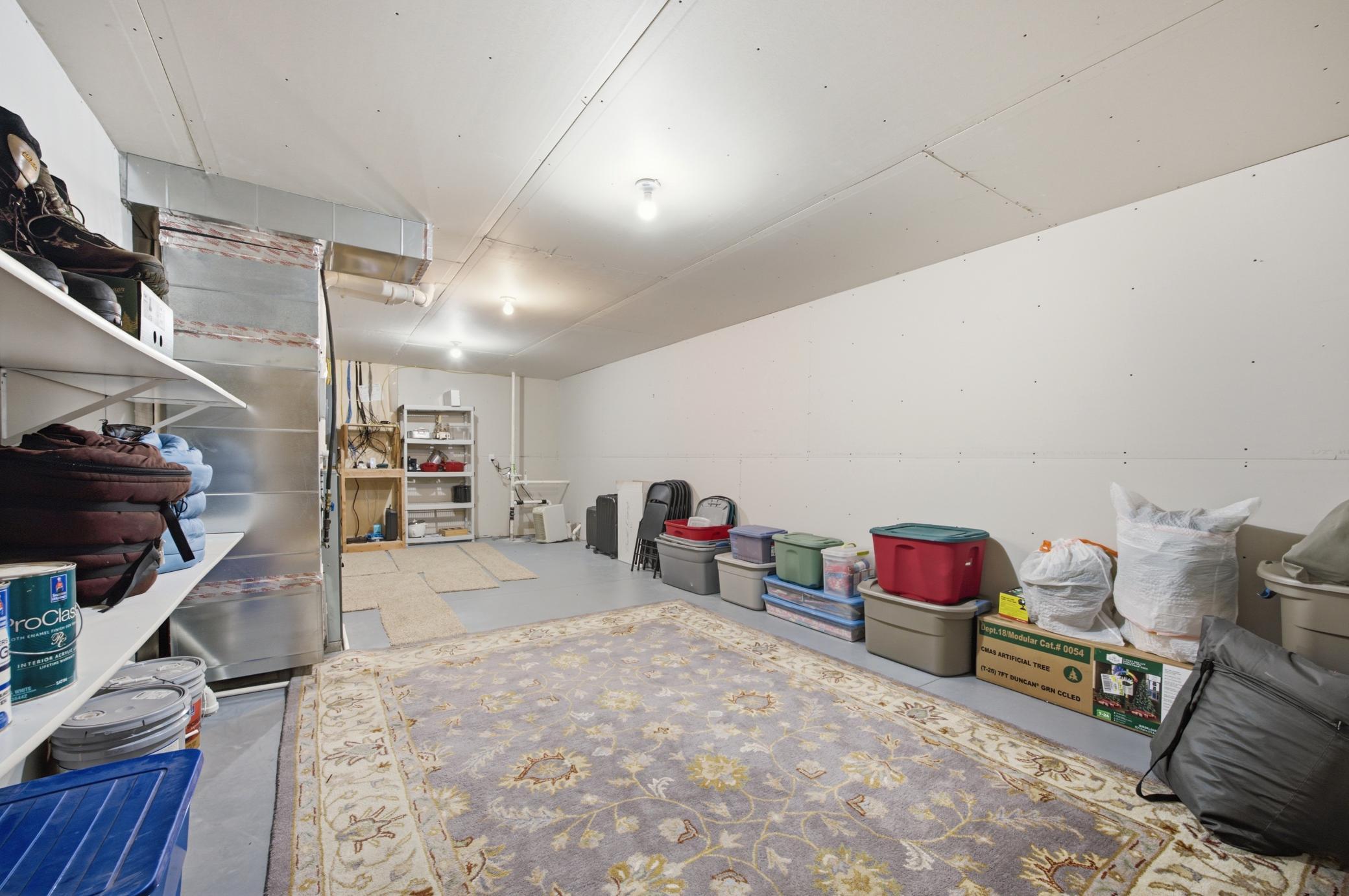 2013 single family home for sale at 6132 14th Street S in Fargo, ND — 6 bed, 3 bath (photo 23 of 35)