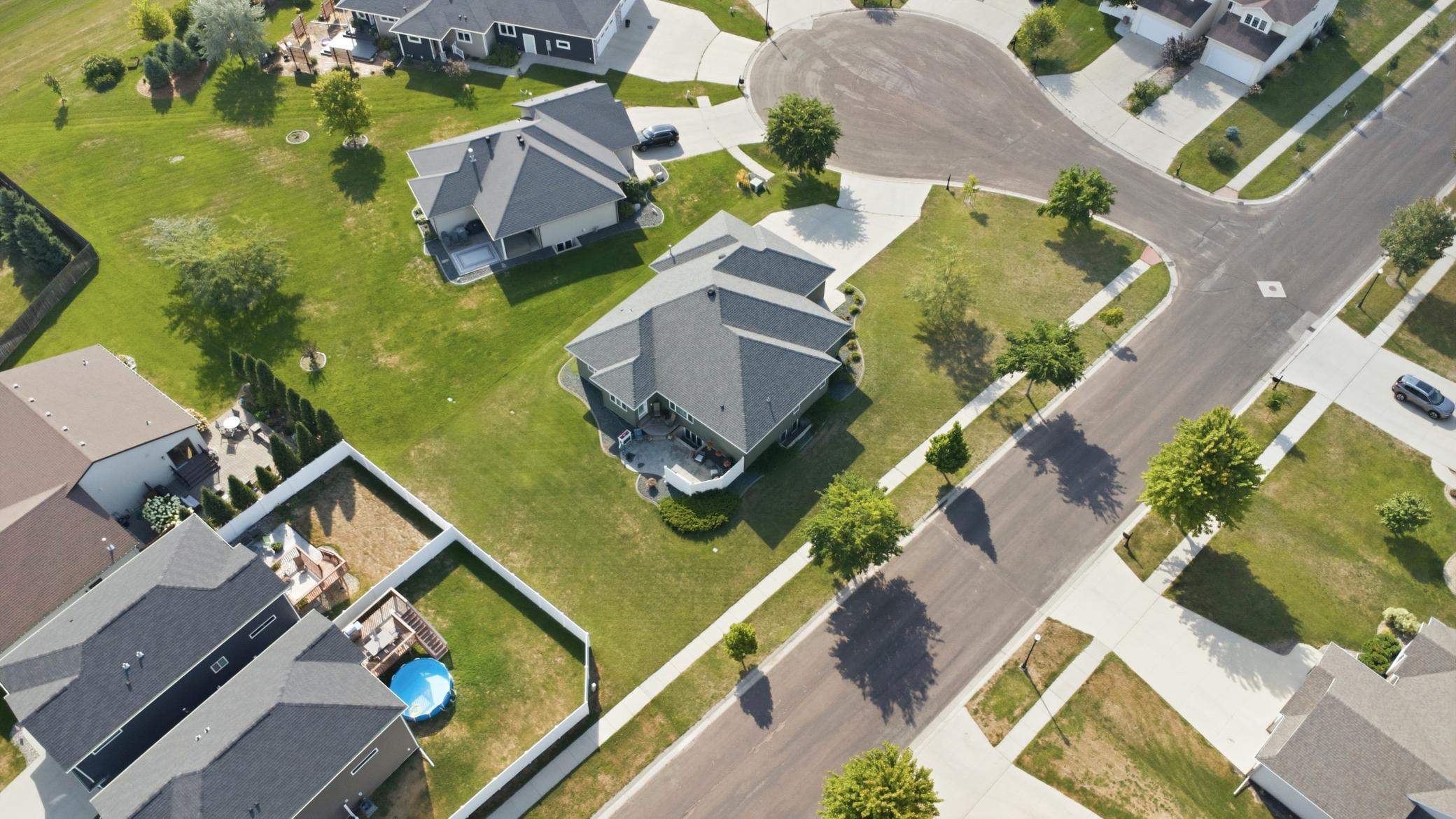 2013 single family home for sale at 6132 14th Street S in Fargo, ND — 6 bed, 3 bath (photo 32 of 35)