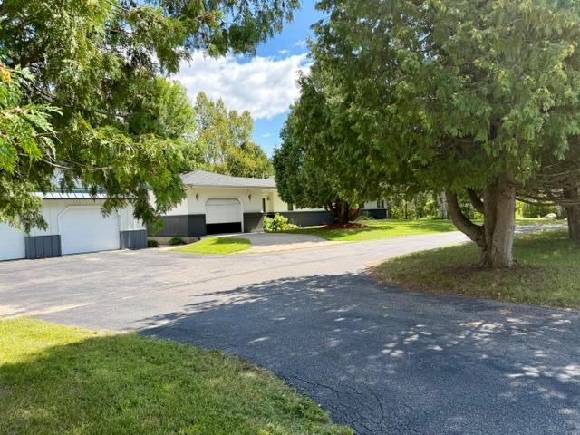 1994 single family home for sale at 1329 Isleview Road in Grand Rapids, MN — 3 bed, 2 bath (photo 33 of 43)