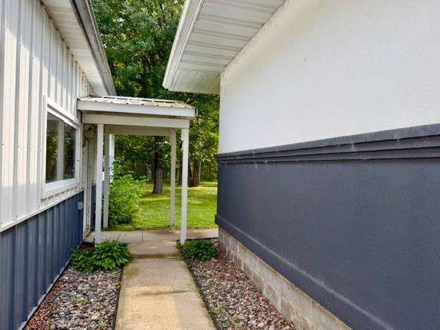 1994 single family home for sale at 1329 Isleview Road in Grand Rapids, MN — 3 bed, 2 bath (photo 8 of 43)