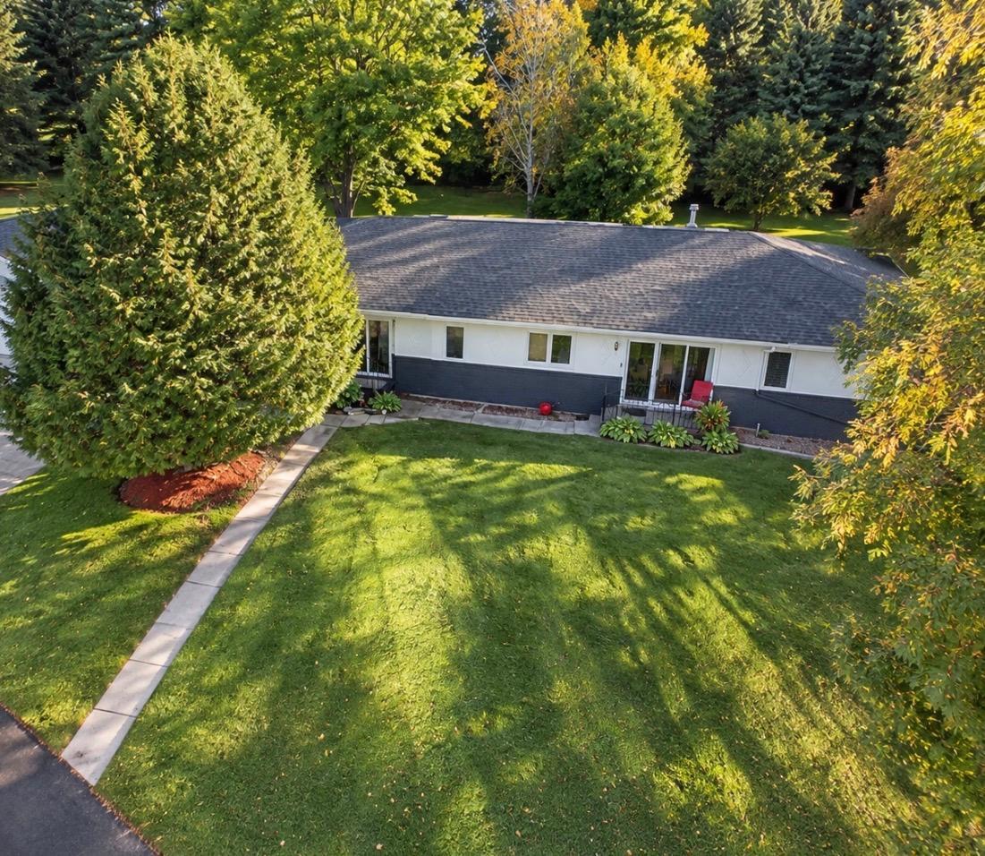 1994 single family home for sale at 1329 Isleview Road in Grand Rapids, MN — 3 bed, 2 bath (photo 8 of 51)