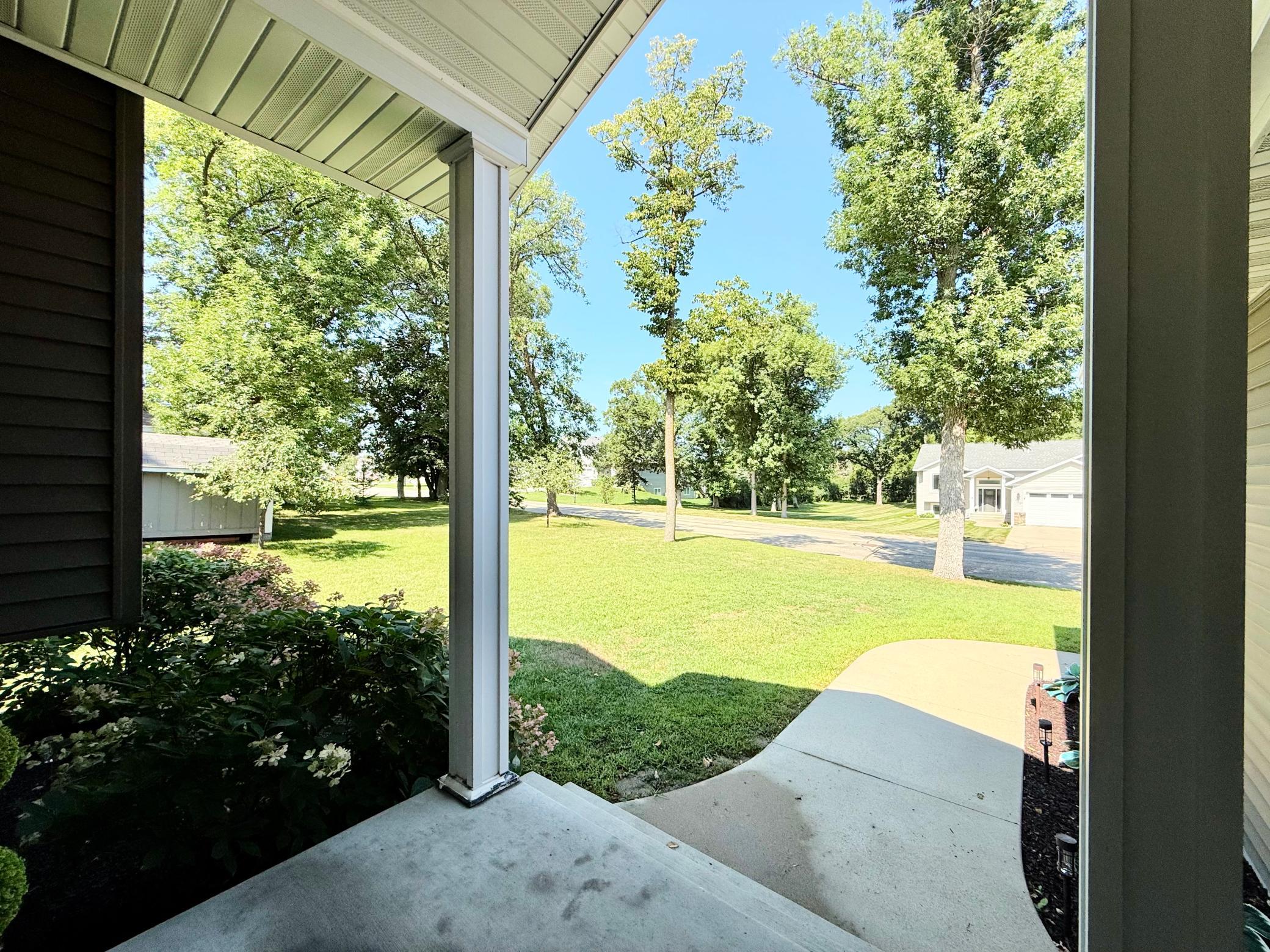 2013 single family home for sale at 863 Whitetail Lane in Detroit Lakes, MN — 4 bed, 3 bath (photo 8 of 31)