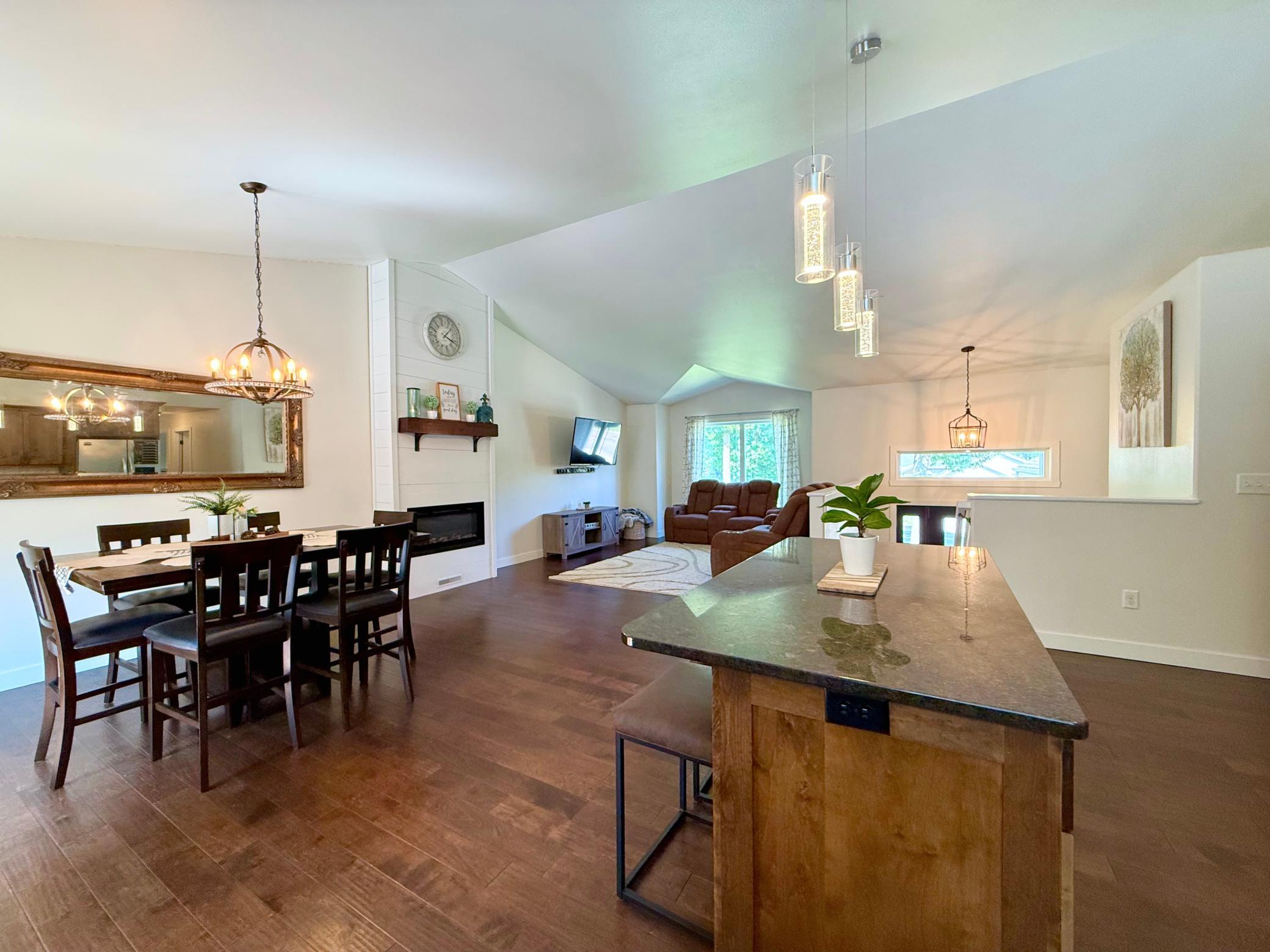 2013 single family home for sale at 863 Whitetail Lane in Detroit Lakes, MN — 4 bed, 3 bath (photo 10 of 31)