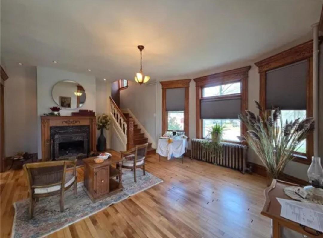 1898 single family home for sale at 21 3rd Street E, Unit 1960 in Ada, MN — 4 bed, 4 bath (photo 4 of 48)