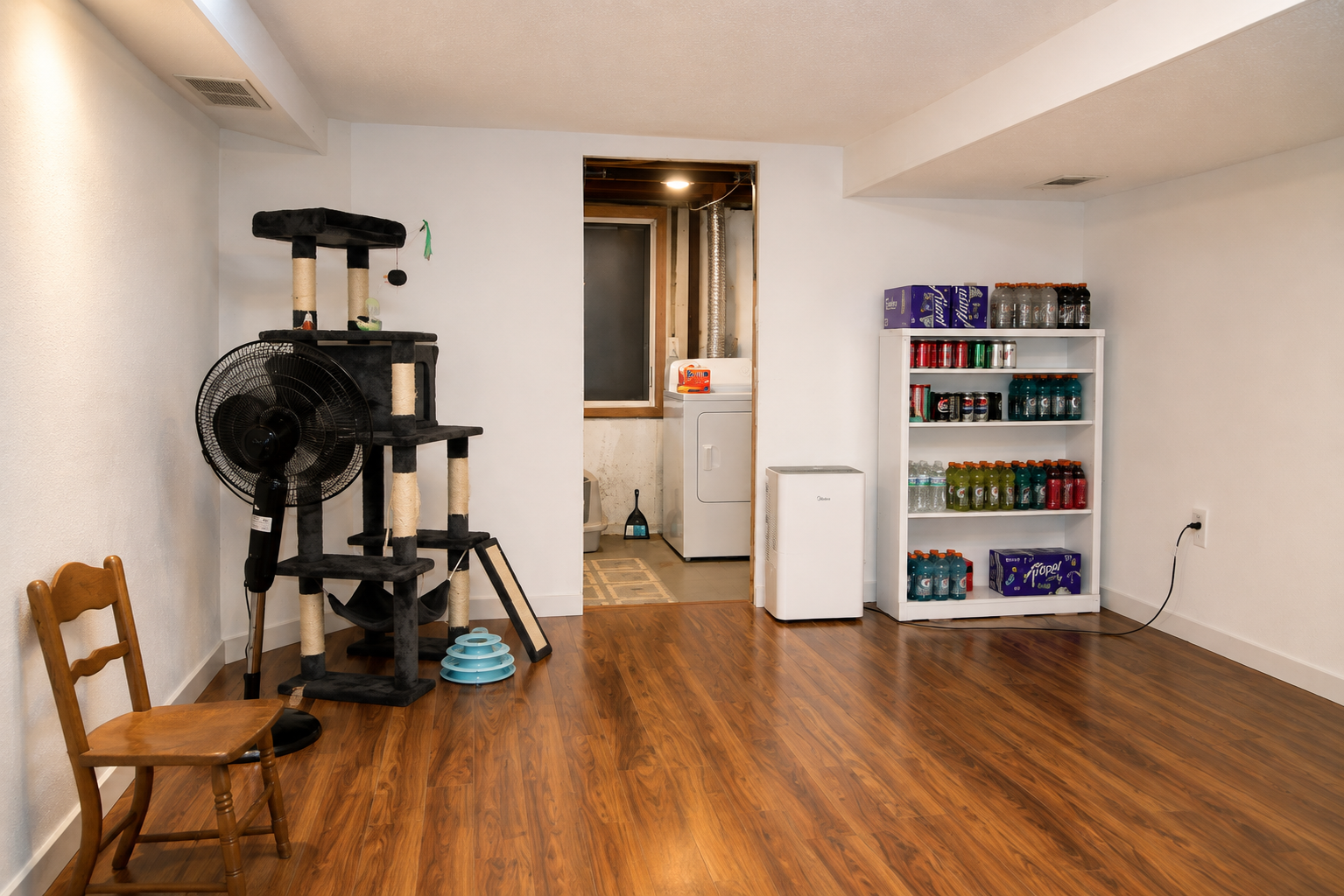 1971 twin home for sale at 731 27th Street N in Fargo, ND — 2 bed, 1 bath (photo 20 of 27)