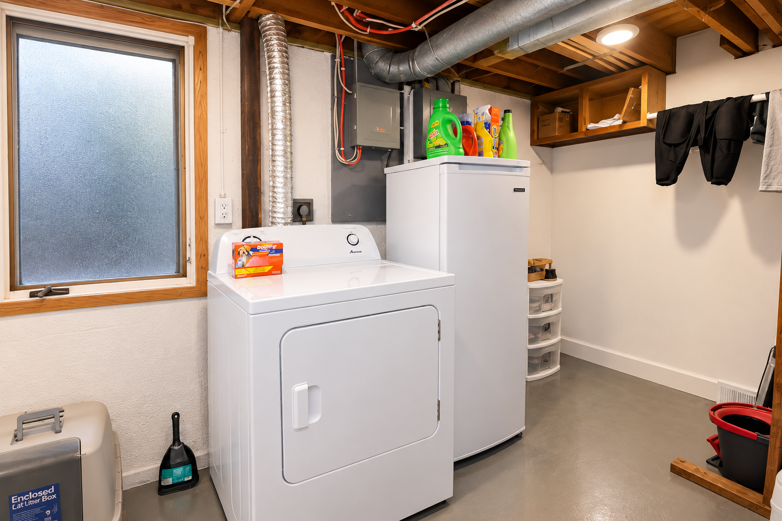 1971 twin home for sale at 731 27th Street N in Fargo, ND — 2 bed, 1 bath (photo 23 of 27)