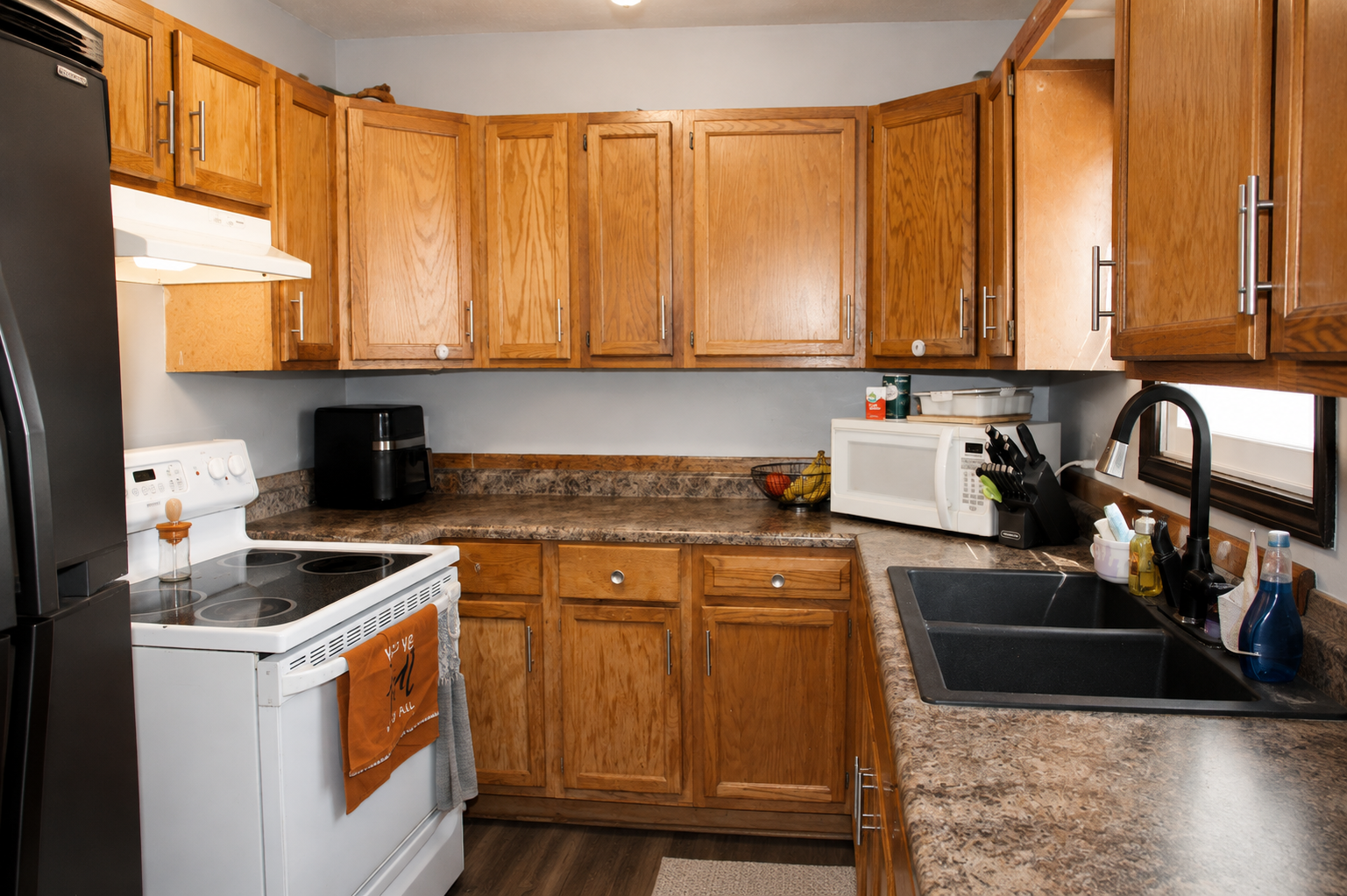 1971 twin home for sale at 731 27th Street N in Fargo, ND — 2 bed, 1 bath (photo 6 of 27)