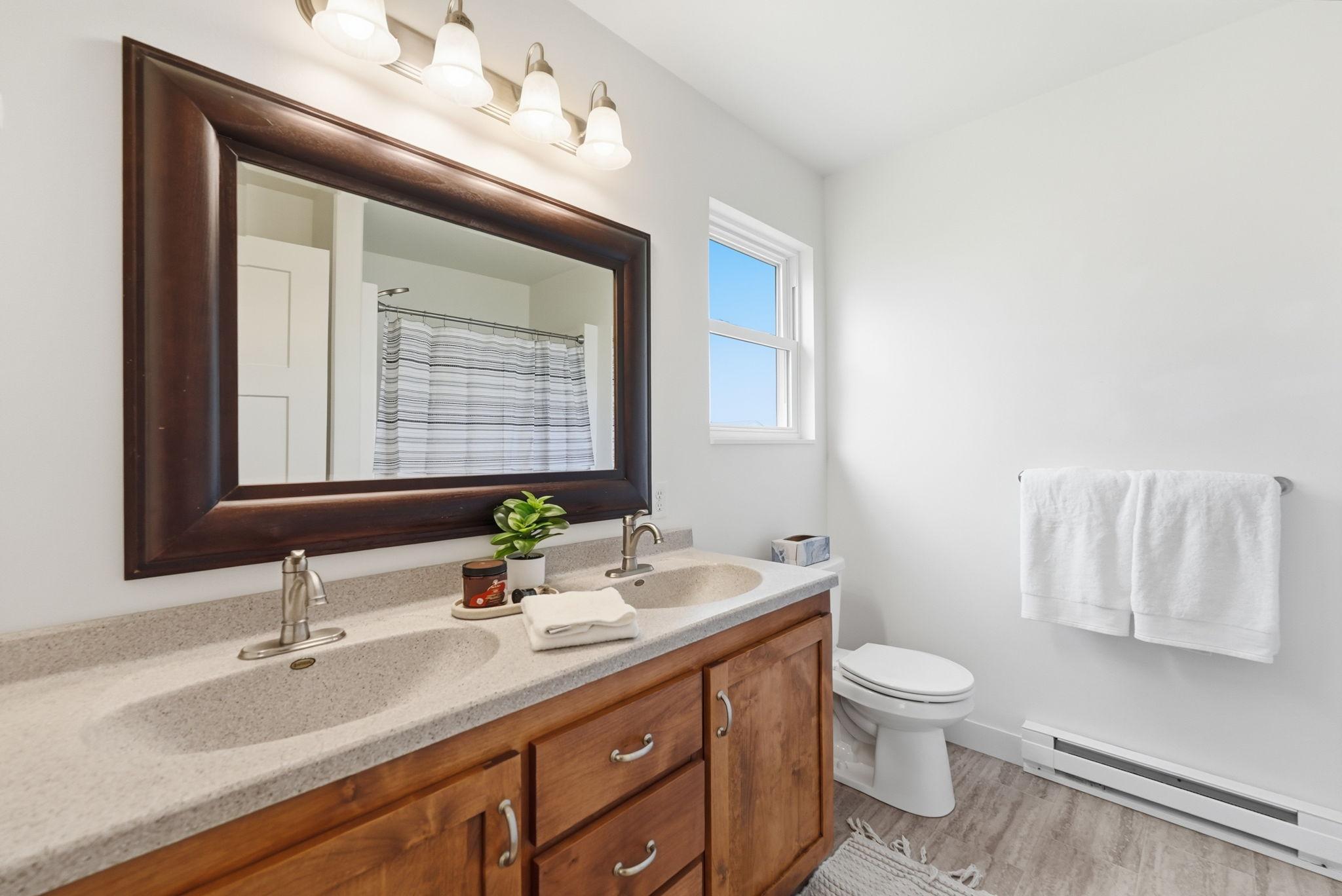 2017 townhouse for sale at 357 Old Glory Drive NE in Alexandria, MN — 2 bed, 3 bath (photo 20 of 33)