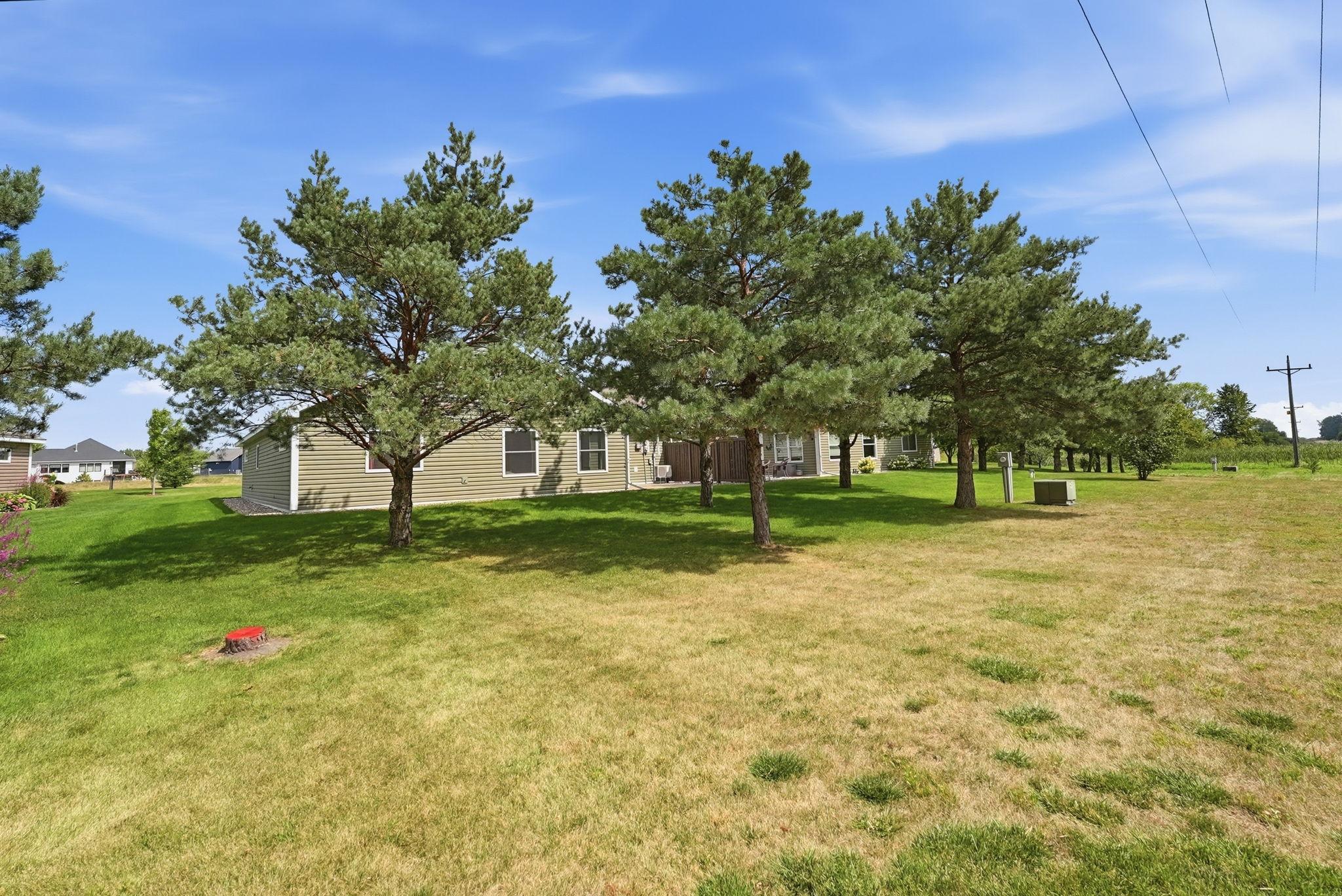 2017 townhouse for sale at 357 Old Glory Drive NE in Alexandria, MN — 2 bed, 3 bath (photo 30 of 33)
