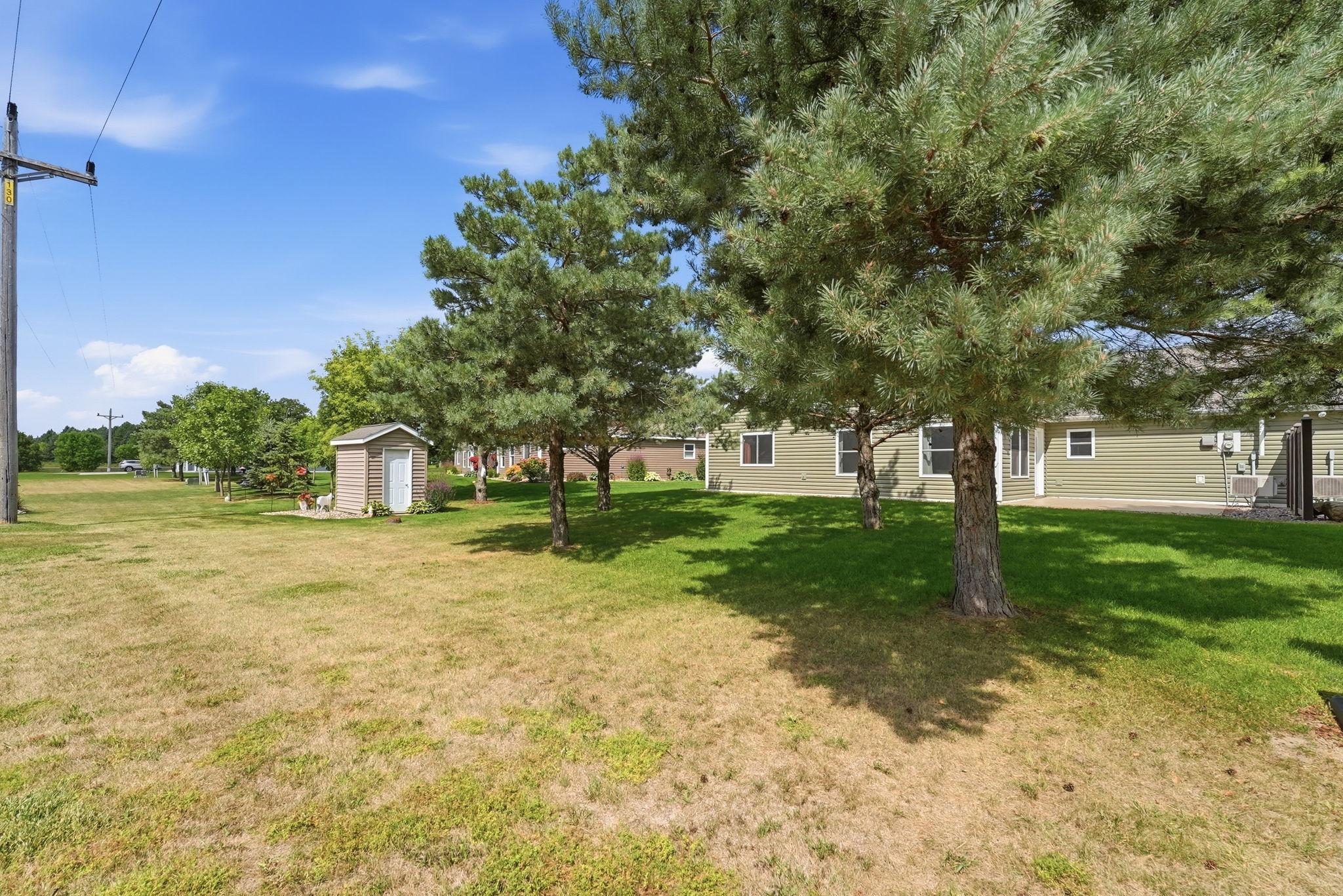 2017 townhouse for sale at 357 Old Glory Drive NE in Alexandria, MN — 2 bed, 3 bath (photo 31 of 33)