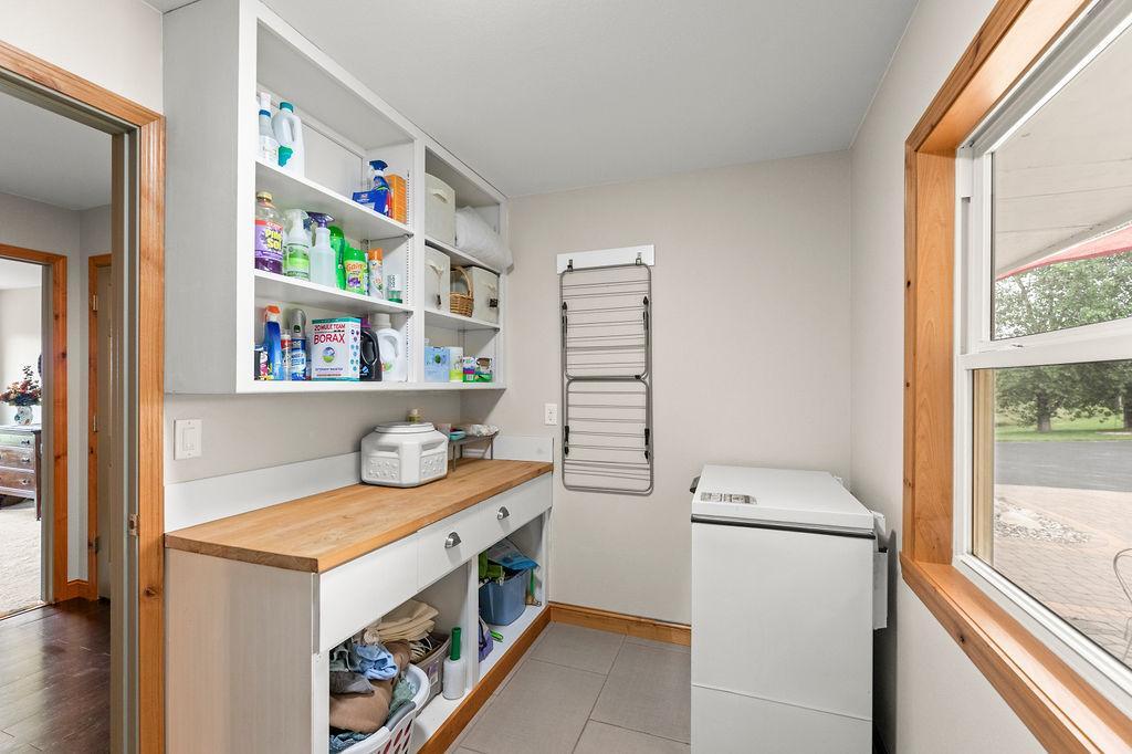 1979 single family home for sale at 175 250th Street N in Hawley, MN — 5 bed, 4 bath (photo 18 of 40)