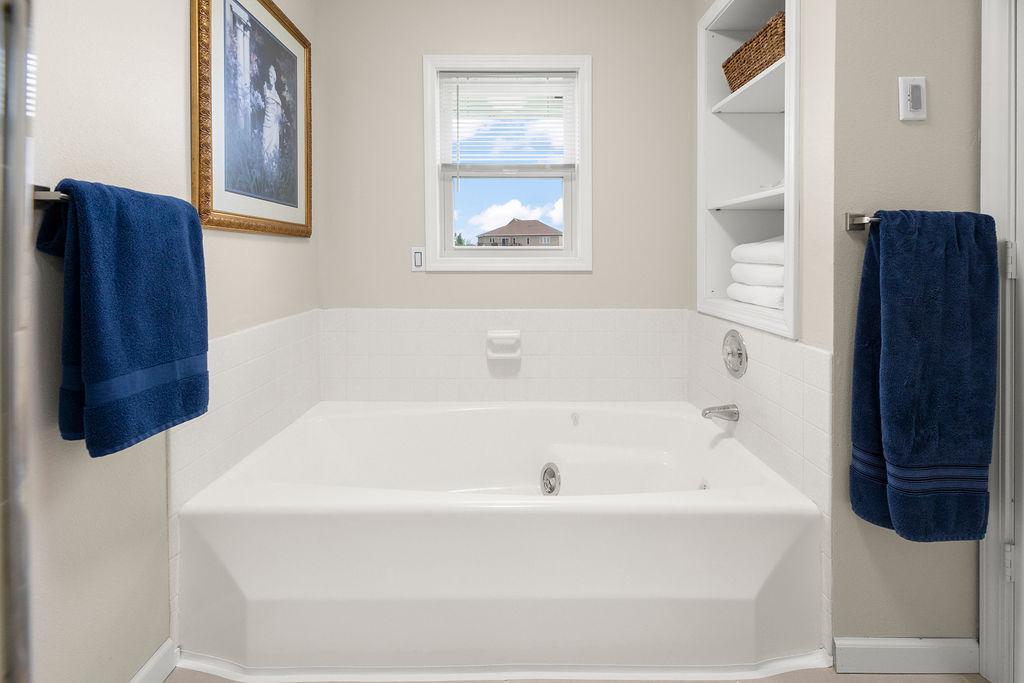 1979 single family home for sale at 175 250th Street N in Hawley, MN — 5 bed, 4 bath (photo 24 of 40)