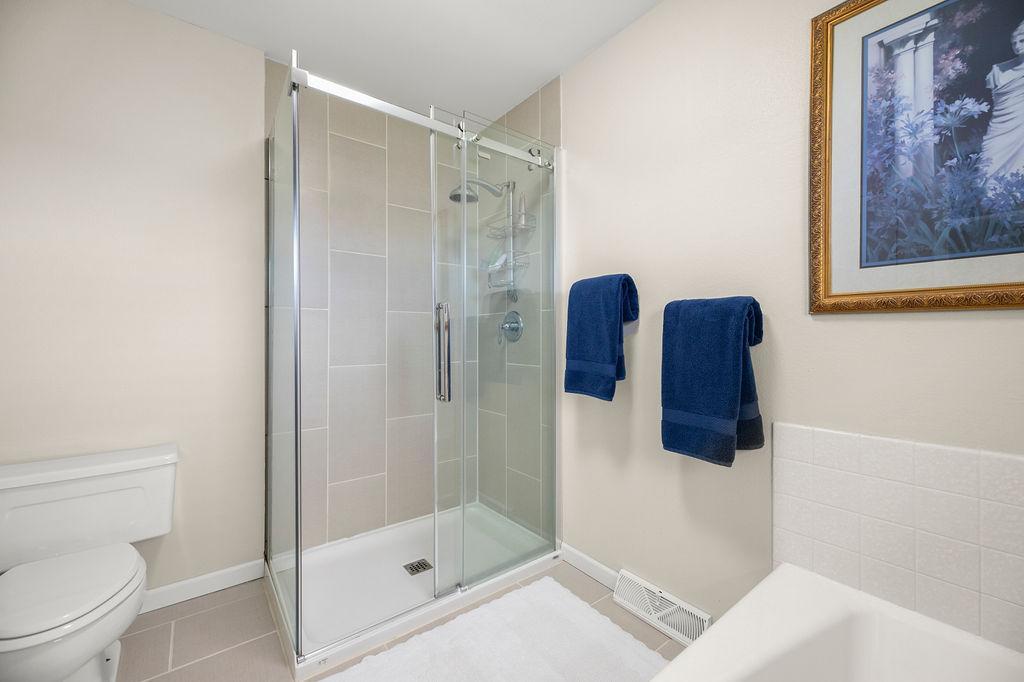 1979 single family home for sale at 175 250th Street N in Hawley, MN — 5 bed, 4 bath (photo 25 of 40)