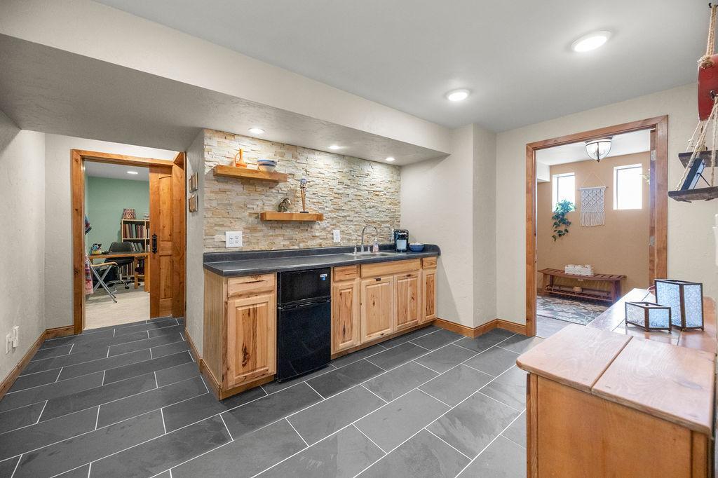 1979 single family home for sale at 175 250th Street N in Hawley, MN — 5 bed, 4 bath (photo 32 of 40)