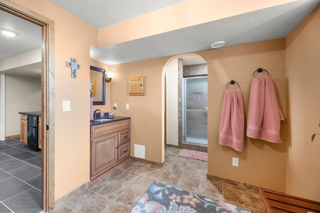 1979 single family home for sale at 175 250th Street N in Hawley, MN — 5 bed, 4 bath (photo 33 of 40)