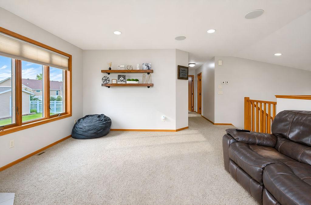 2009 single family home for sale at 1809 Pentland Street in West Fargo, ND — 4 bed, 5 bath (photo 15 of 47)