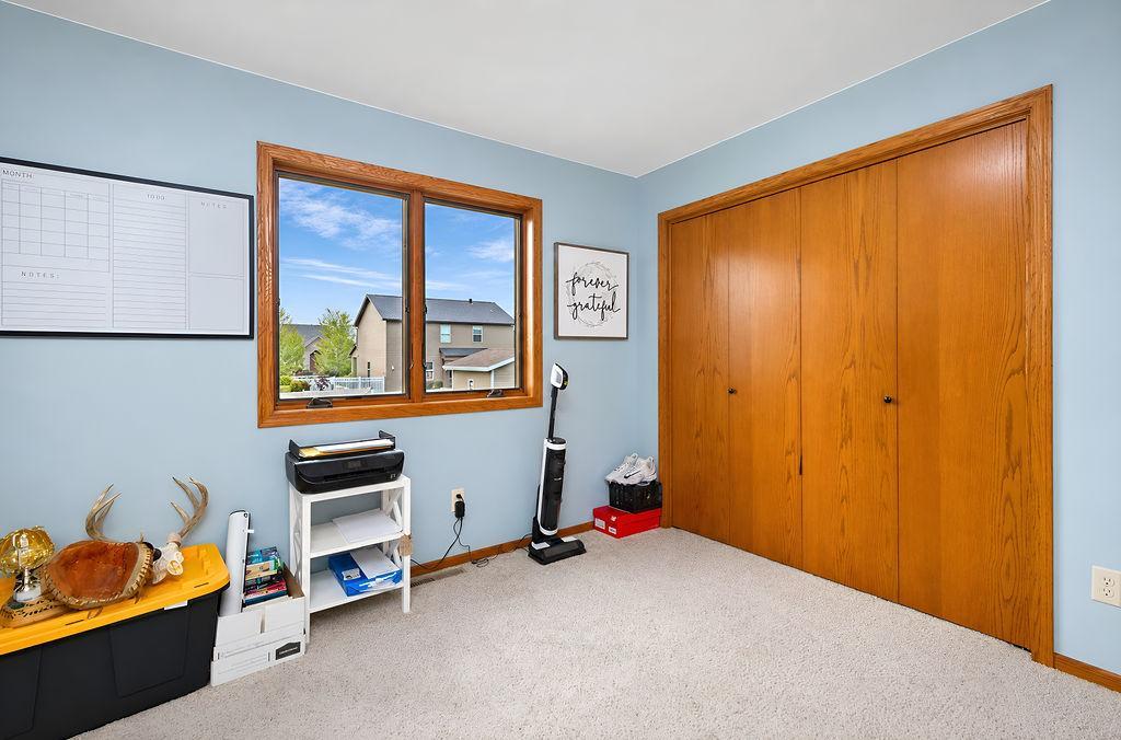 2009 single family home for sale at 1809 Pentland Street in West Fargo, ND — 4 bed, 5 bath (photo 17 of 47)