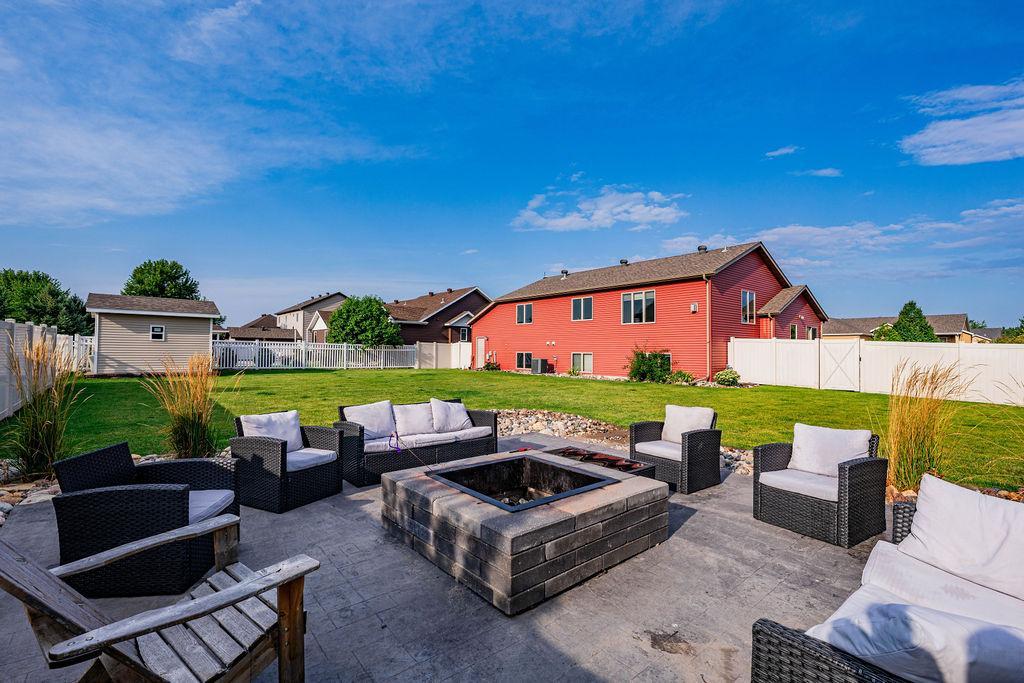 2009 single family home for sale at 1809 Pentland Street in West Fargo, ND — 4 bed, 5 bath (photo 45 of 47)